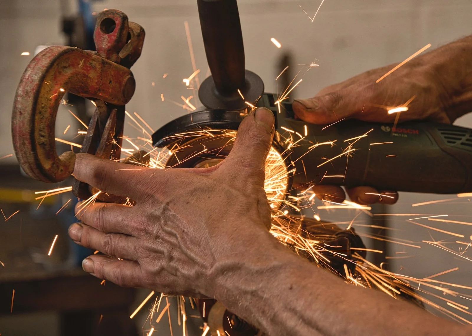 The metal sculptor.jpeg