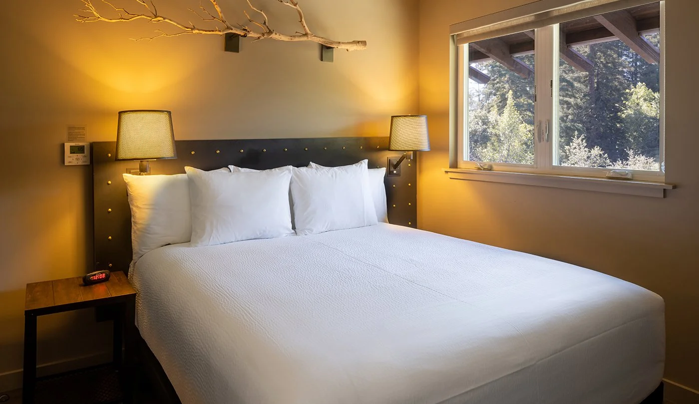 ckp_classic_room_king_v6_1400x810.jpg