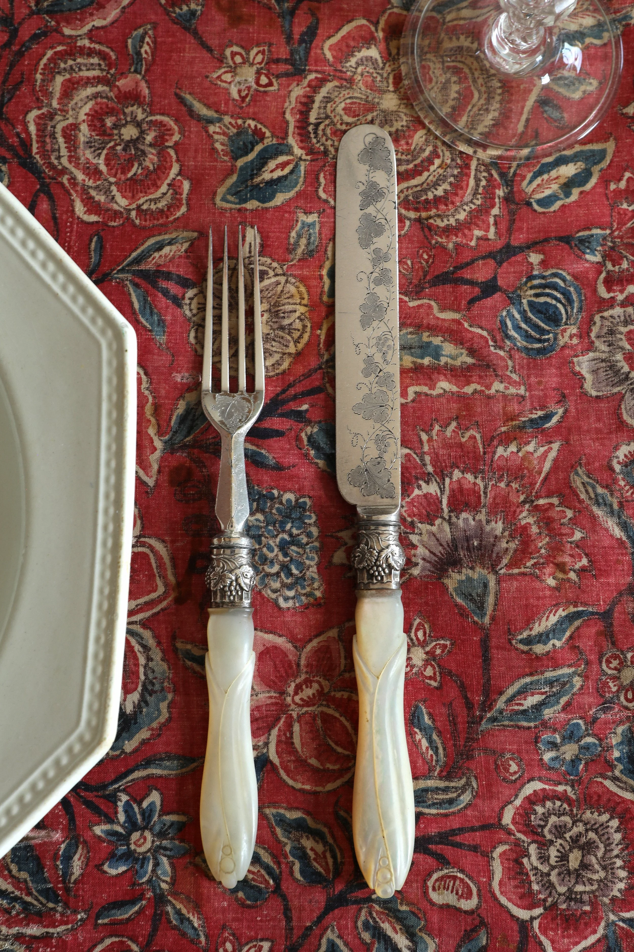Victorian Mother of Pearl Cutlery Set—12 Pieces in Tray