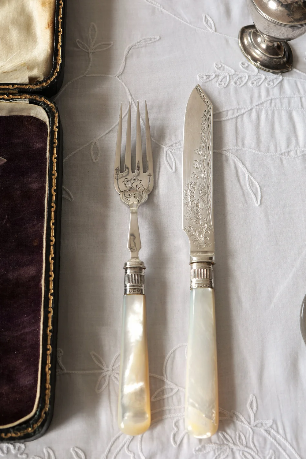 Antique Mother of Pearl Fish Cutlery—12 Pieces — Curio Shop