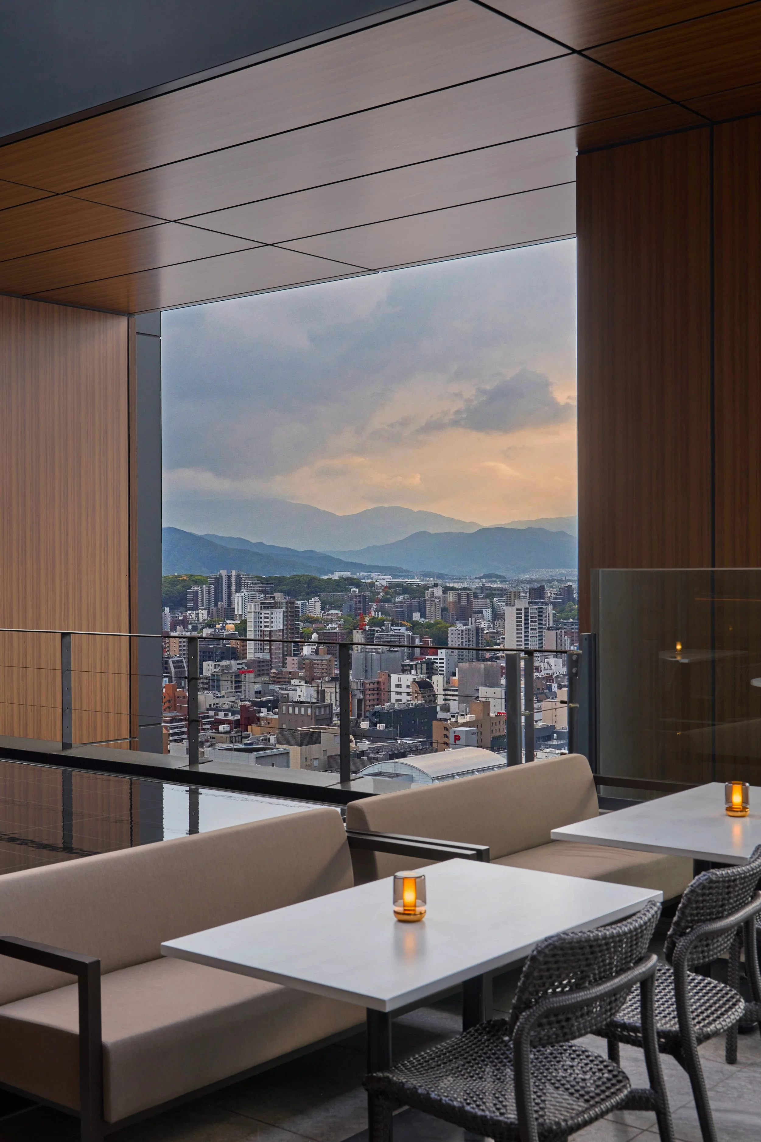OneFukuokaHotelRoofViewPortraitSunset.jpg