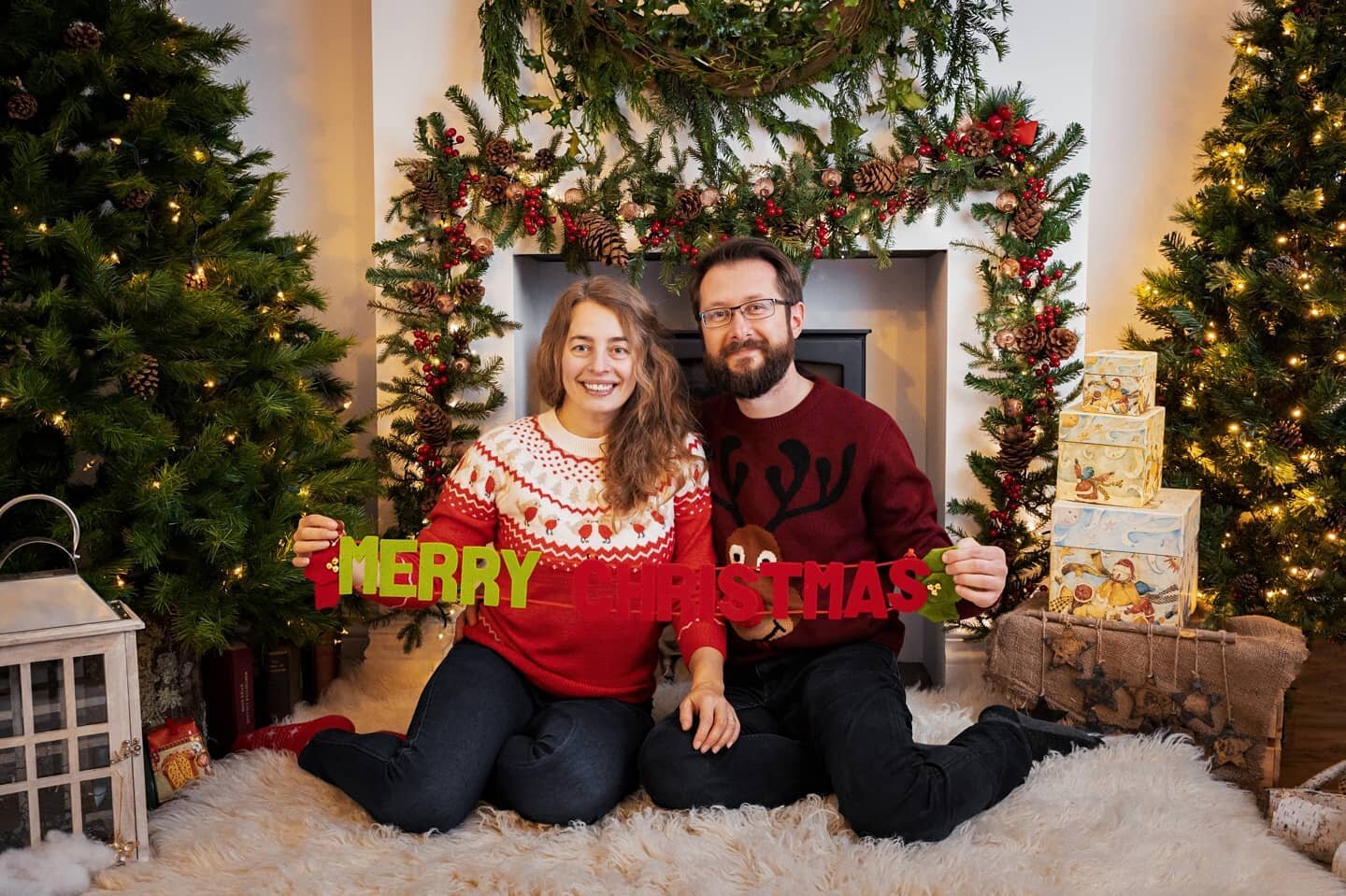 🎄Happy Holidays to all of you out there!🎄We can't wait to see what #2021 is going to bring. 
Stay safe and be happy!🙏
Thank you so much for all of your love and support. 🌟

Love,
Adrienne and Lucian 

www.adriennephotography.co.uk 

.
.
.
.
#hamp