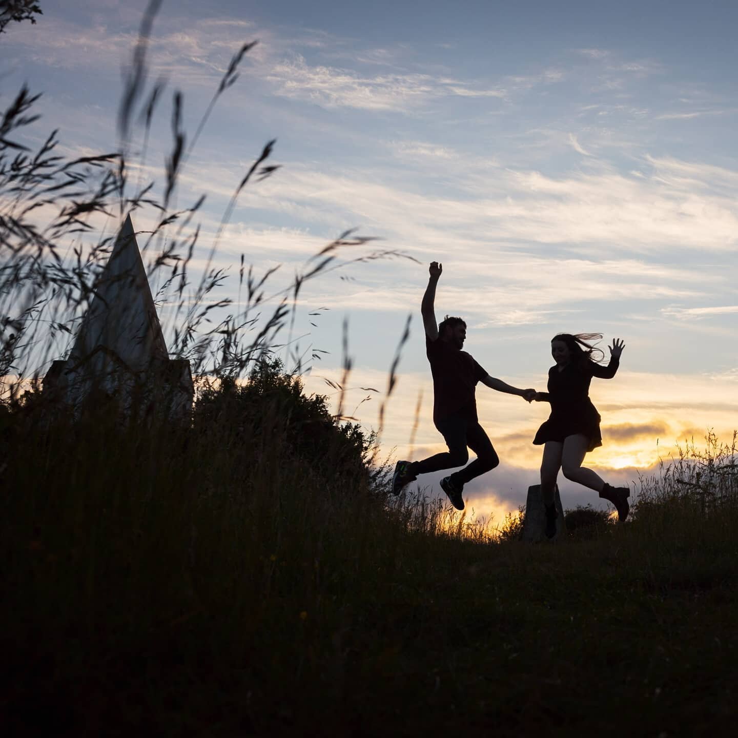 We planned this pre-wedding shoot for a while and booked it on a rare sunny evening. As it happened, it was on the same evening of a big England game⚽️. They won that one, by the way :). 
When we finished photographing this lovely couple, we all rush