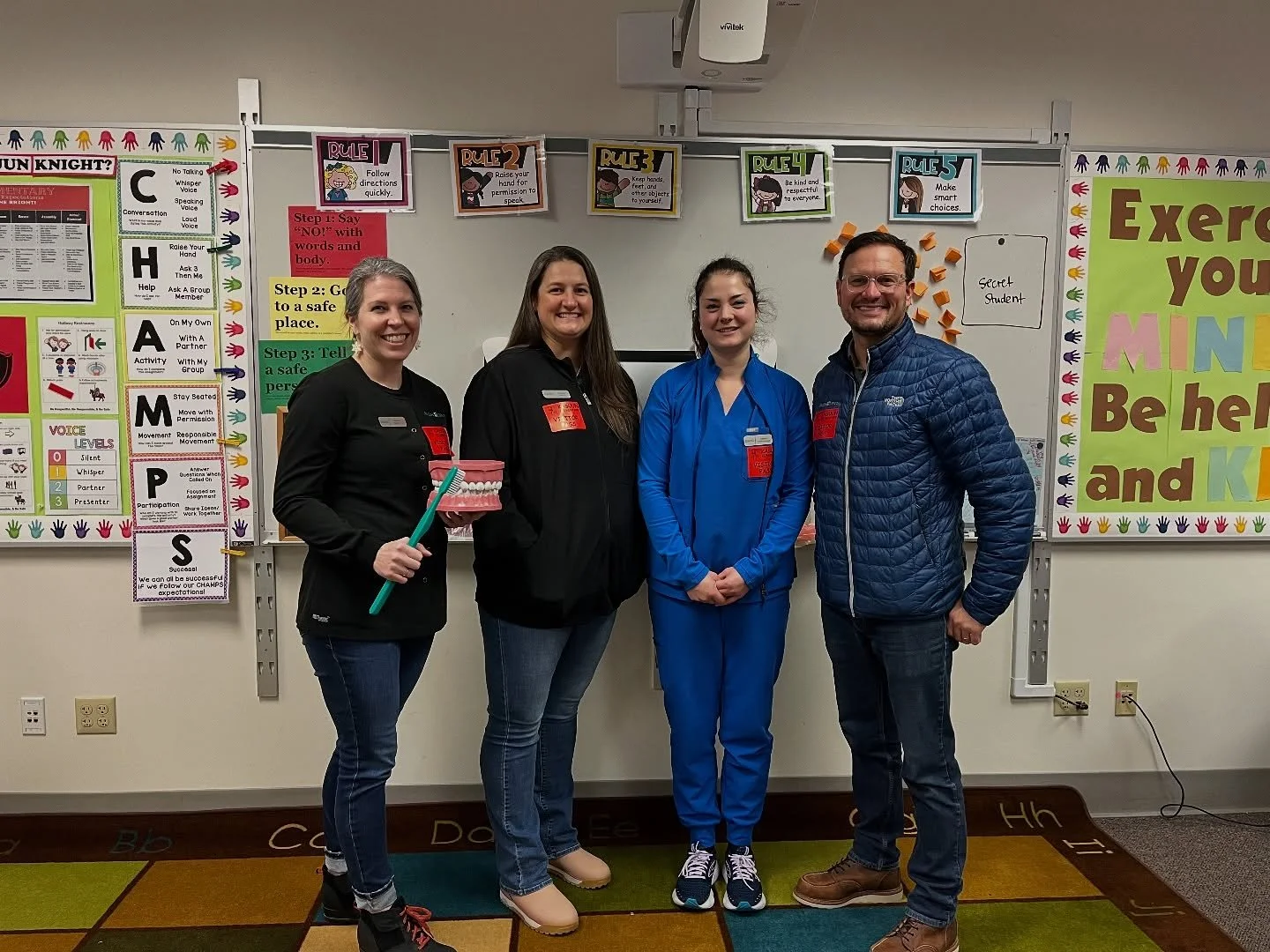 Shoutout to our favorite hygienists Hannah and Amanda for putting together such a wonderful presentation for the 2nd graders at Kasuun Elementary School this last Friday!
Amazing job to both of them for planning such a fun and thoughtful outreach eve