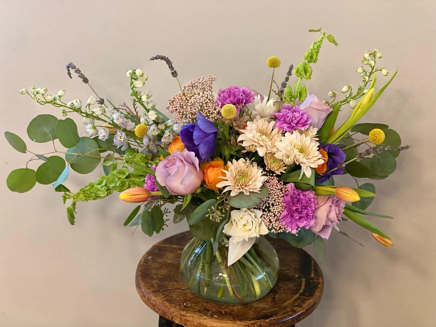 Thinking of you and praying for your quick recovery. 
Designed of the day vase arrangement starting $50
“We deliver Smiles, Joy and Happiness.” 
www.Seiji-Ltd.net 
#smiles #joy #happiness #floraldesign #flowershop #flowers #sharinglove