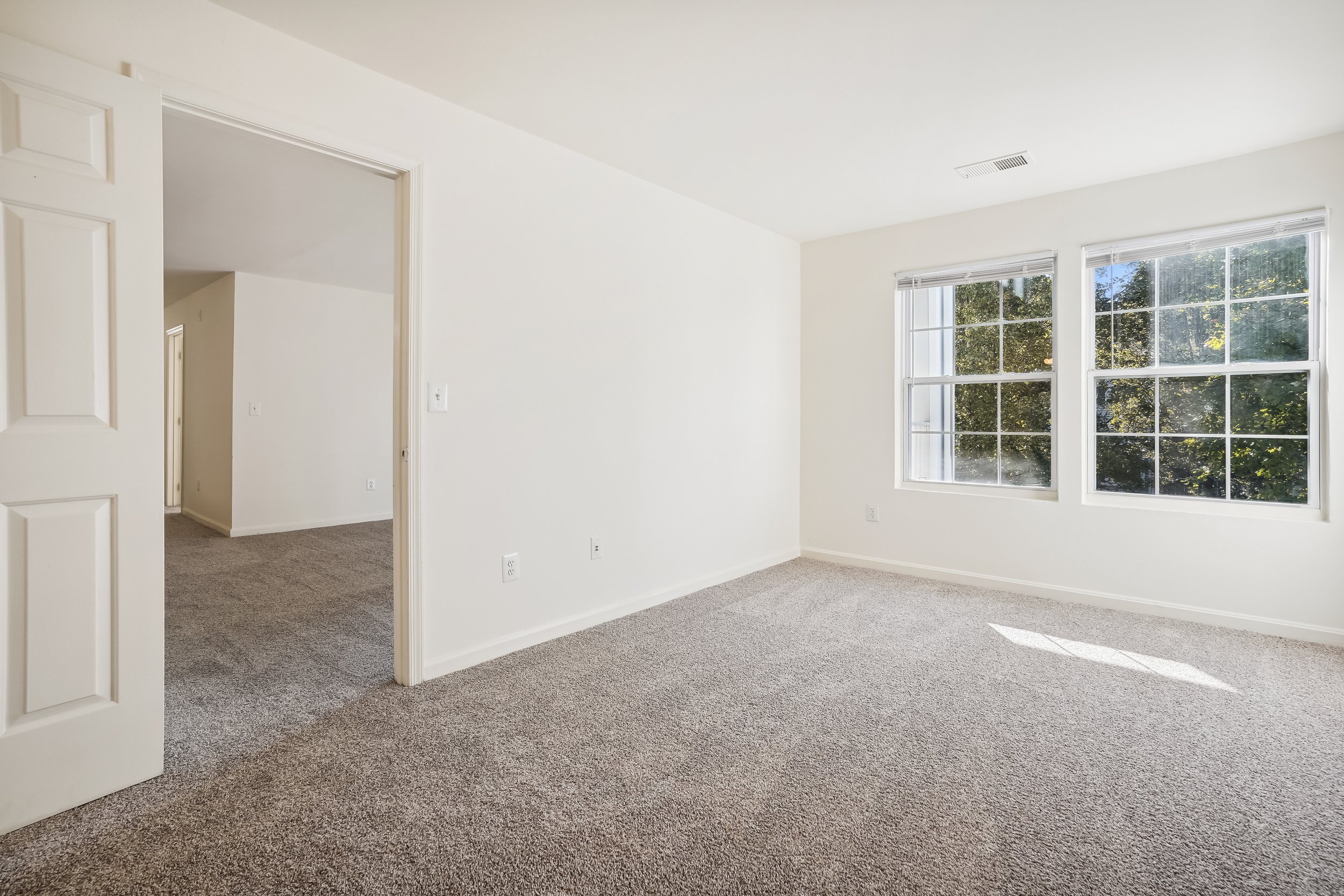  Take advantage of our spacious floor plans at Coppermine Run. 