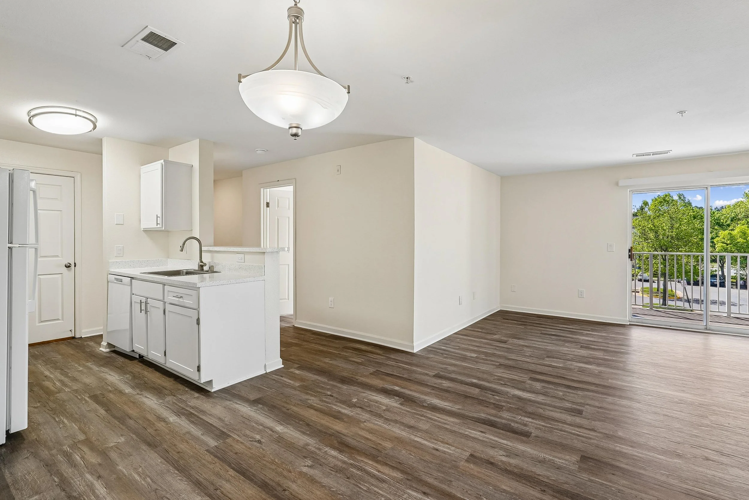 floor plan-dining area-41na2y6mib.jpg
