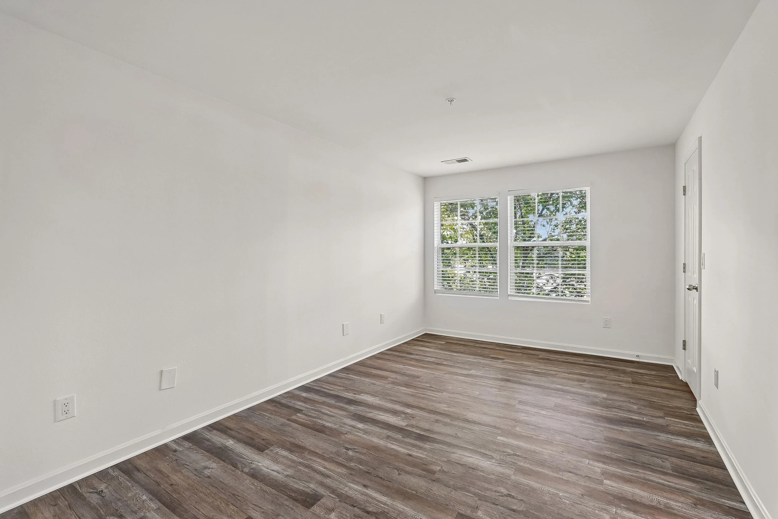 floor plan-bedroom-zh4w95qav6.jpg