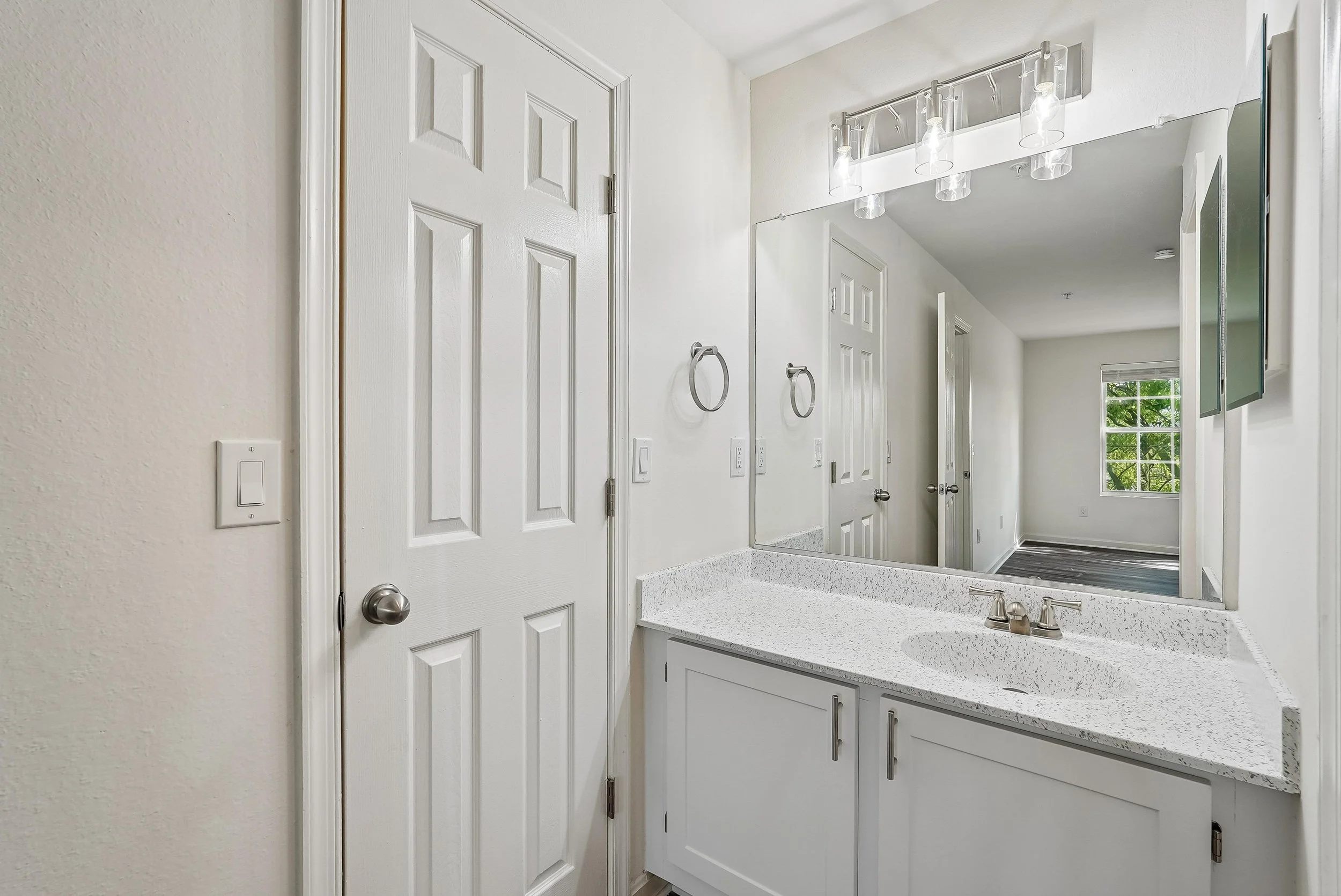 floor plan-vanity-l4xmiys9s9.jpg