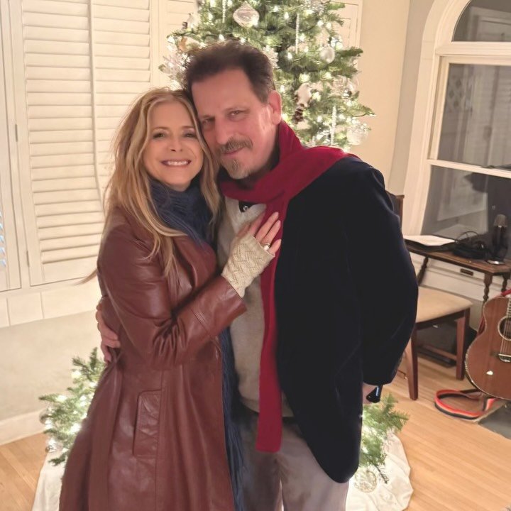 Merry Christmas 🎄✨🎁🕊️
Wishing everyone hope, peace and love&hellip;

Miss you so much, Dad&hellip;yet doing our best to embrace the day as you would with tons of joy, connection and laughter. As we kids say &ldquo;Dad made everyday feel like Chris