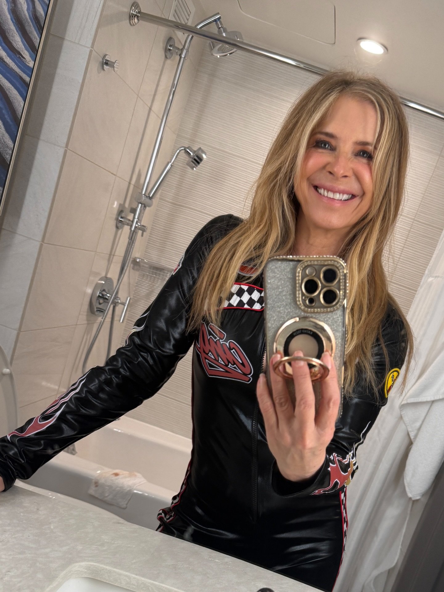 Got something special planned for ya! 
My inspiration: Dad @bobbyallen1a @hollywoodconnectiondance 🏁❤️&zwj;🔥👠🩵