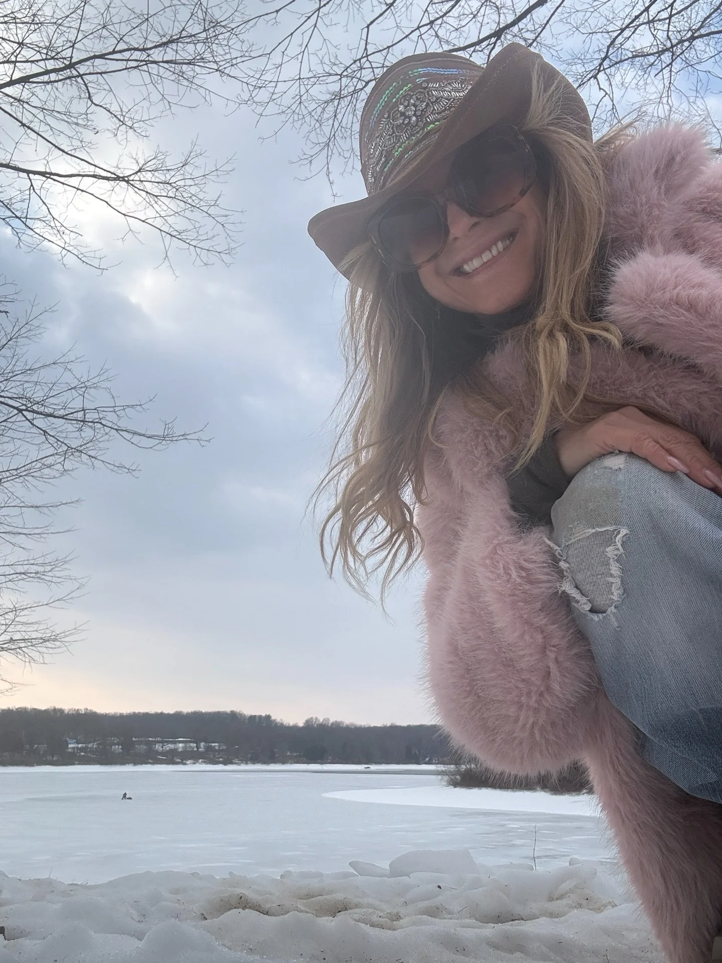 PITSTOP in PA 💕🏁❄️
&hellip;in my new hat by @angelskickinkabootles and takin&rsquo; care of business, Dad. Love &amp; miss you 🩵