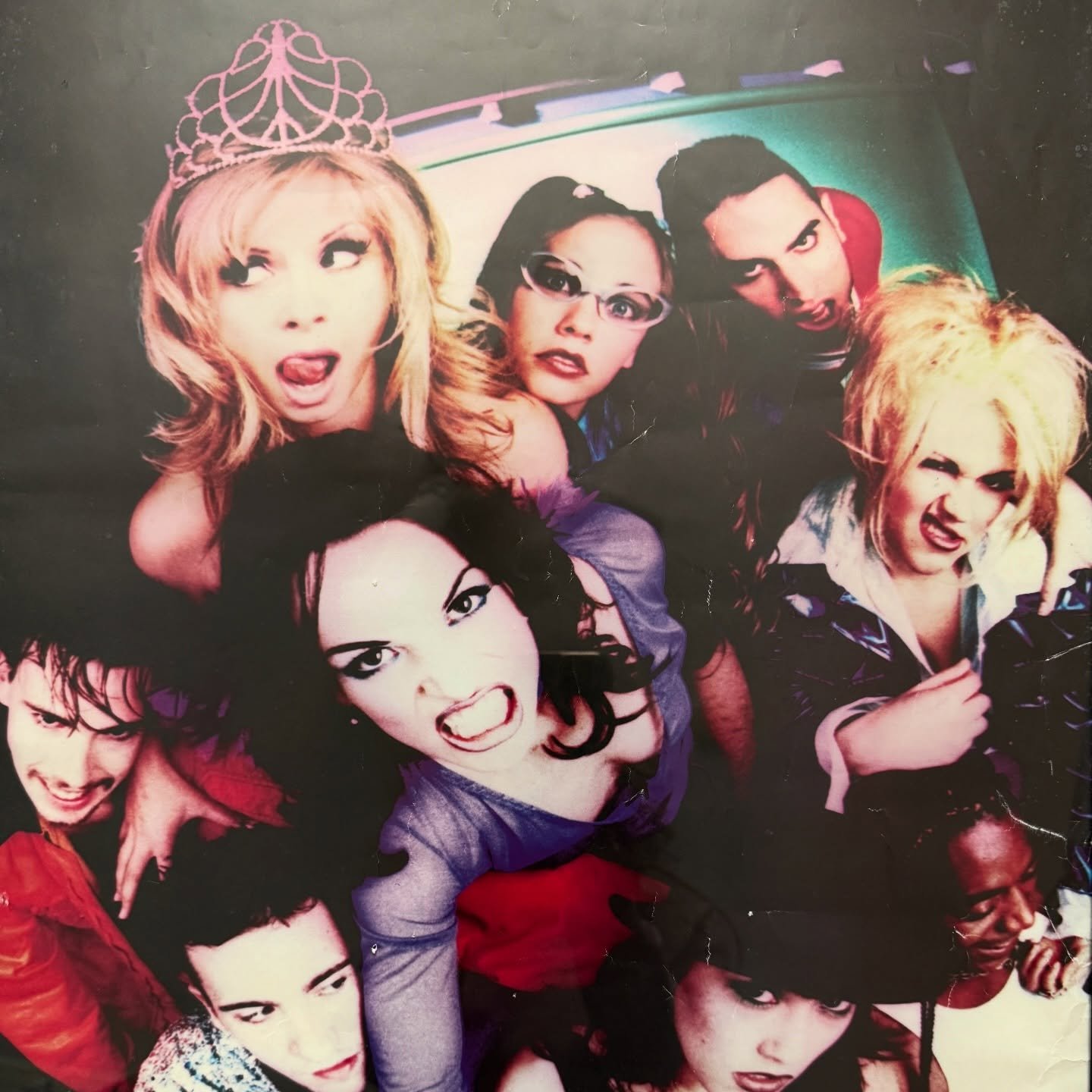 Some 90s nostalgia + gigs&hellip; 🎶🫦👑🥀