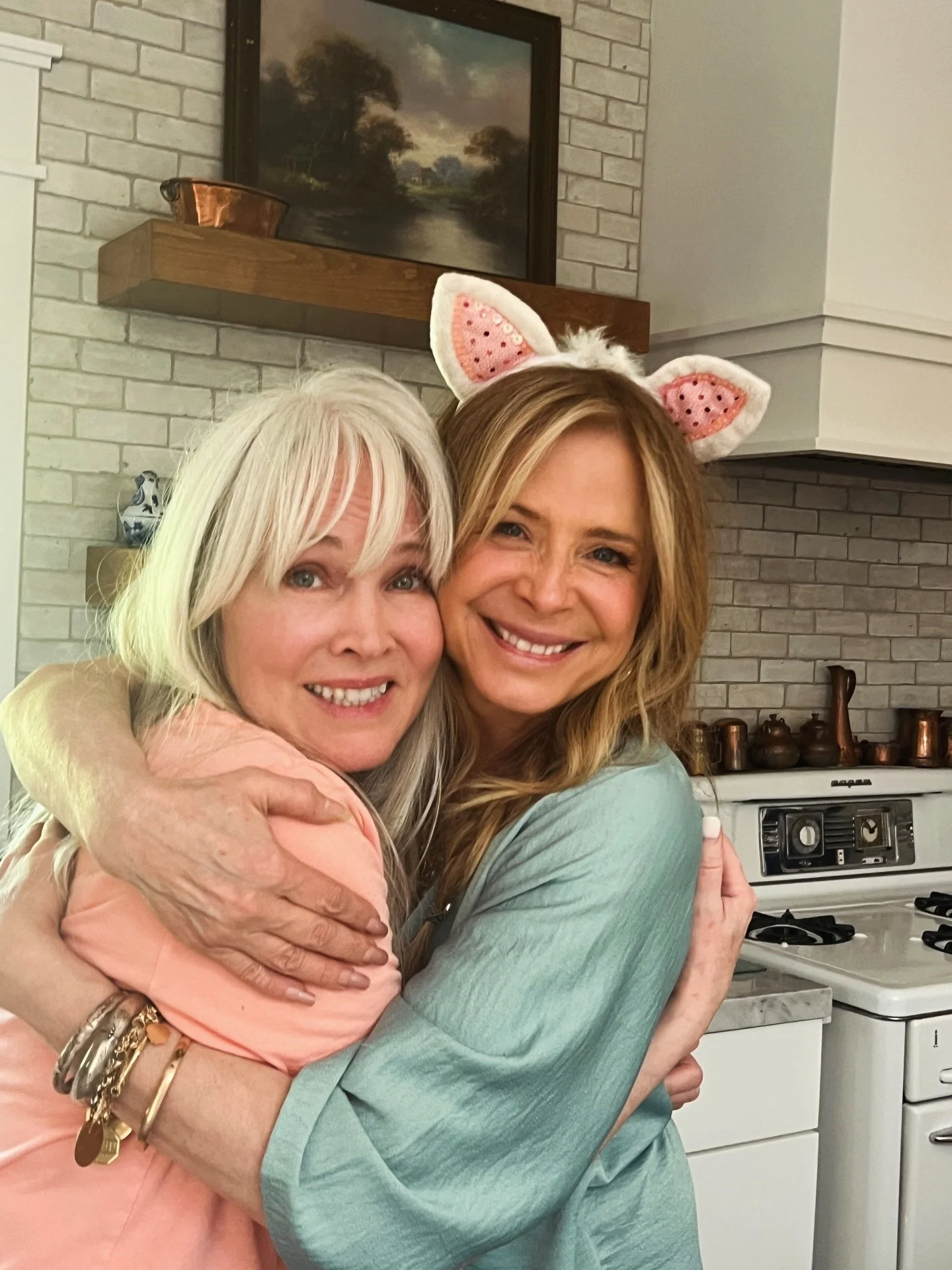 Happy Easter! 🐰💐💕🥂
Spent the day with my lifelong dear friend @torinavic We&rsquo;ve been thru so much LIFE together and recently we both lost a beloved parent within weeks of one another&hellip; Grateful we&rsquo;re on this journey together. Tha