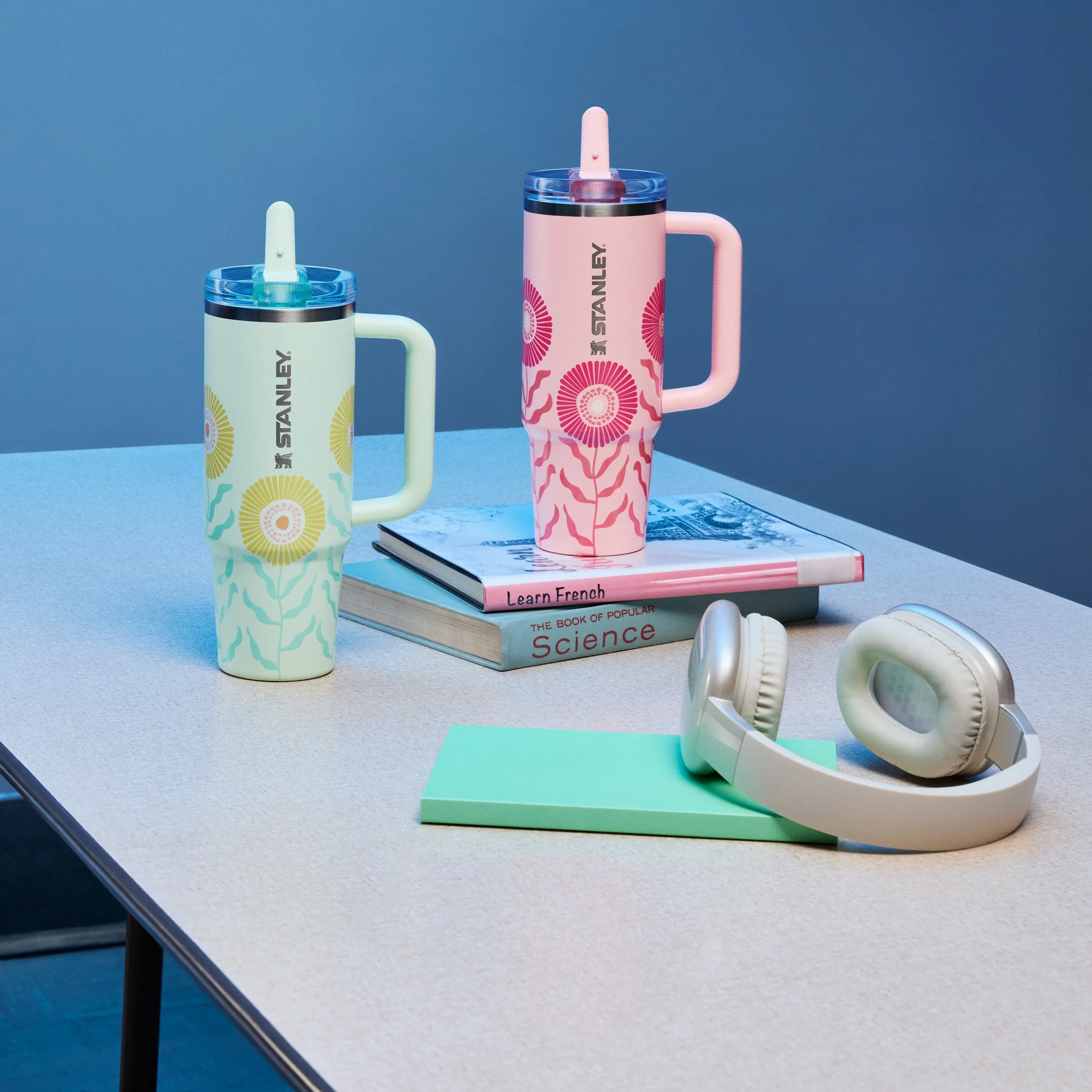 H226-OMNI-Cafeteria-Retail-ProTour-Quencher-FlipStraw-SorbetGarden-Horizontal_0469 _R4.jpg