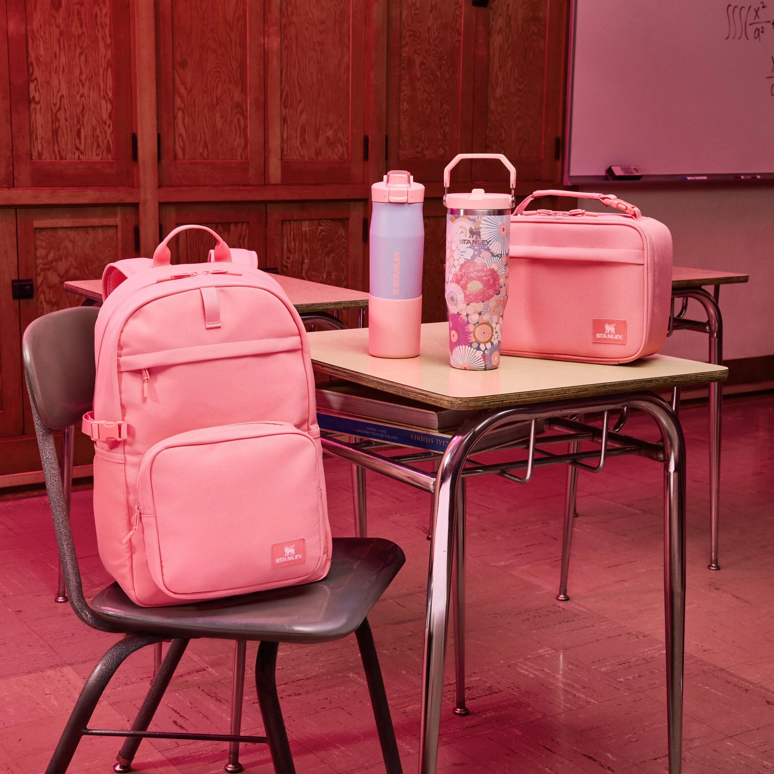 H226-OMNI-ClassroomPink-DTC-Backpack-IceFlow-FlowState-Lunchbox-Horizontal_0843 _R4.jpg