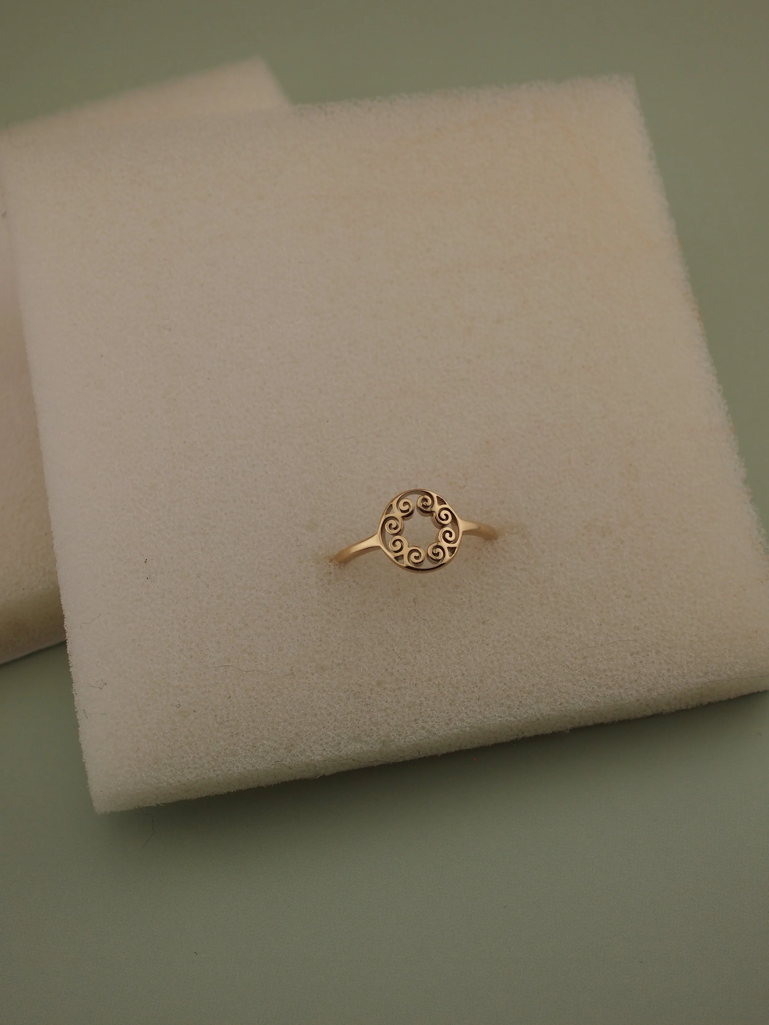 UBARRI_RING01.JPG
