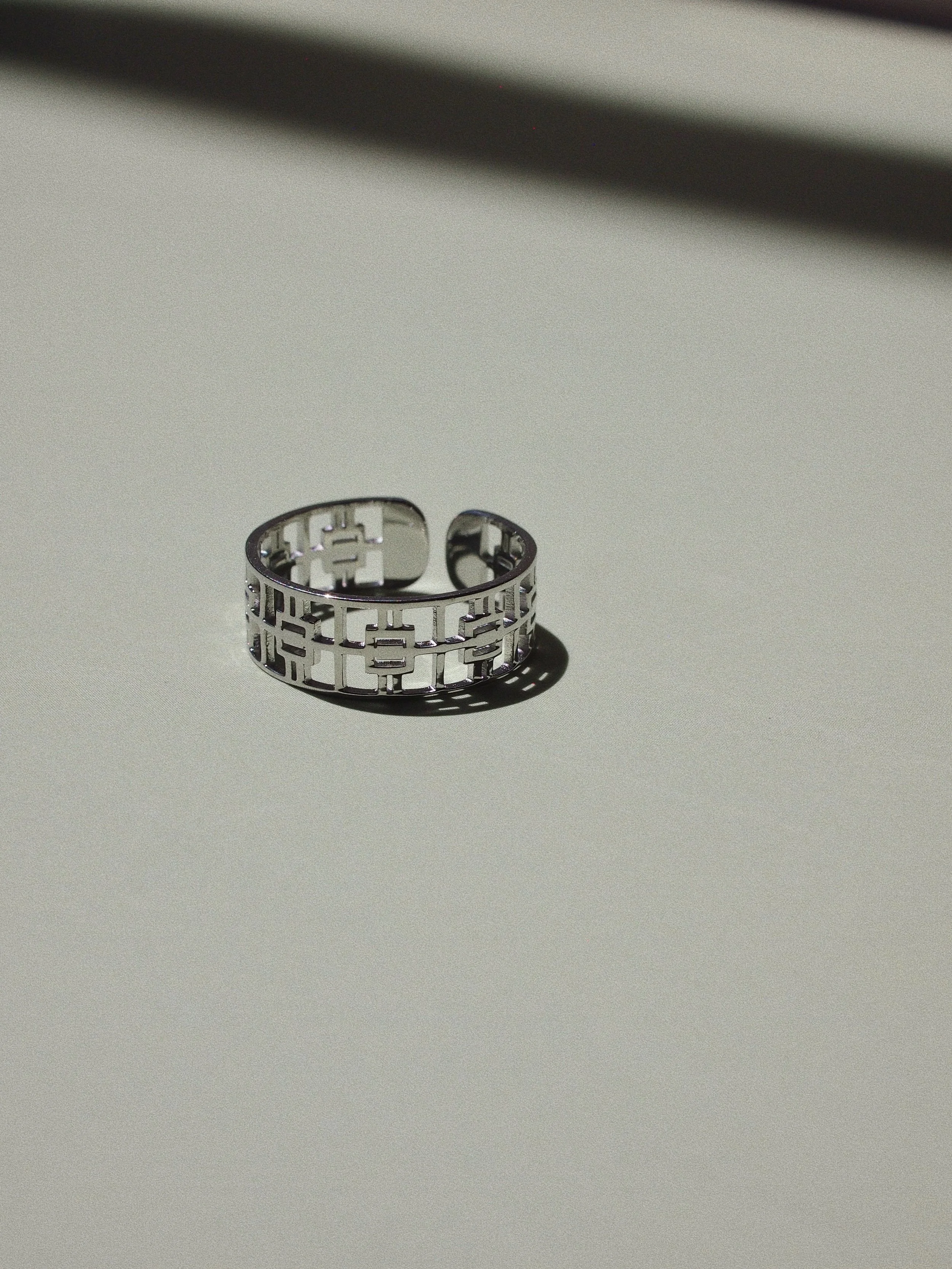 TOE_RING_URAL01.JPG