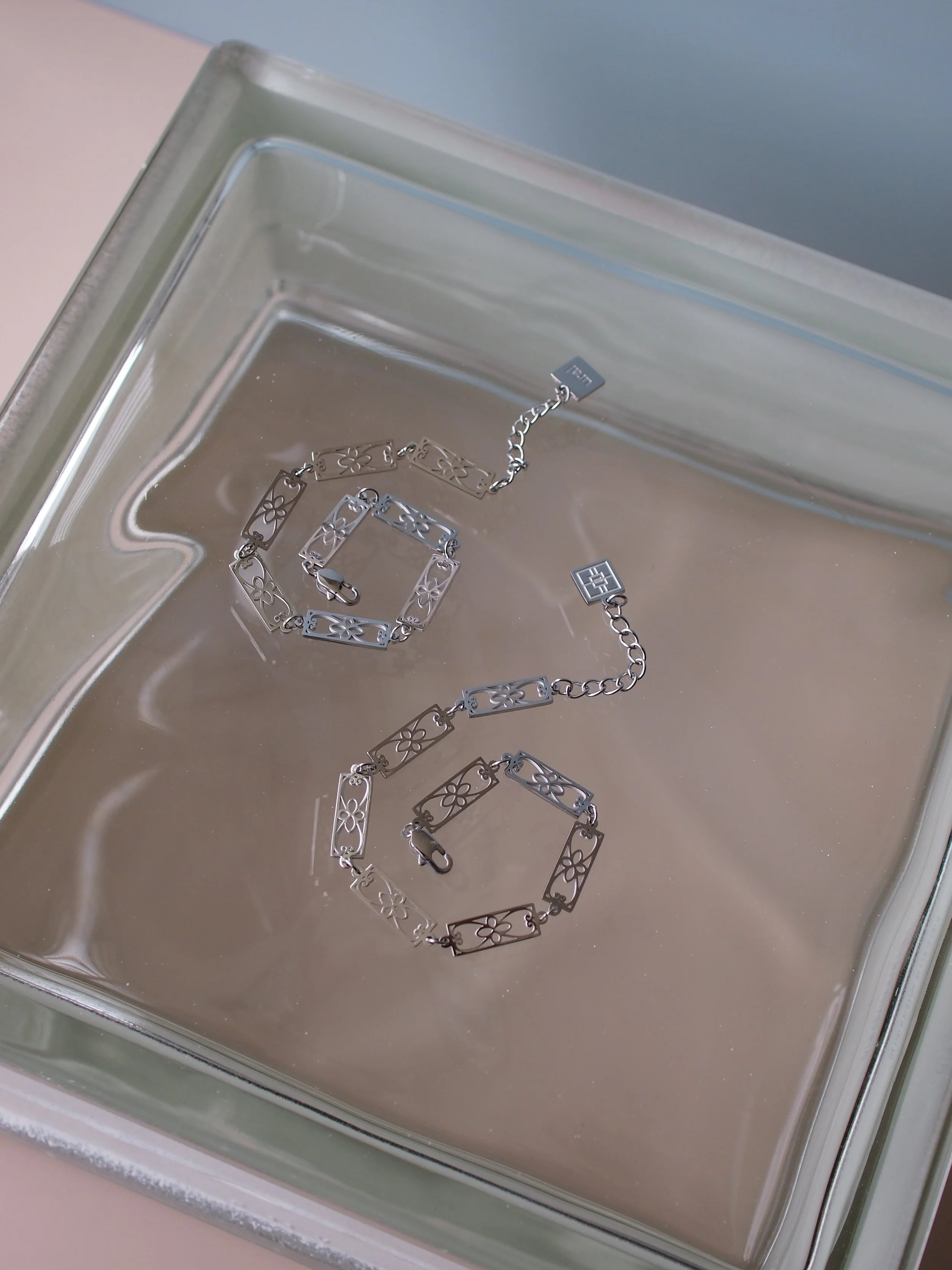 ROBLE_BRACELET_SILVER02.JPG