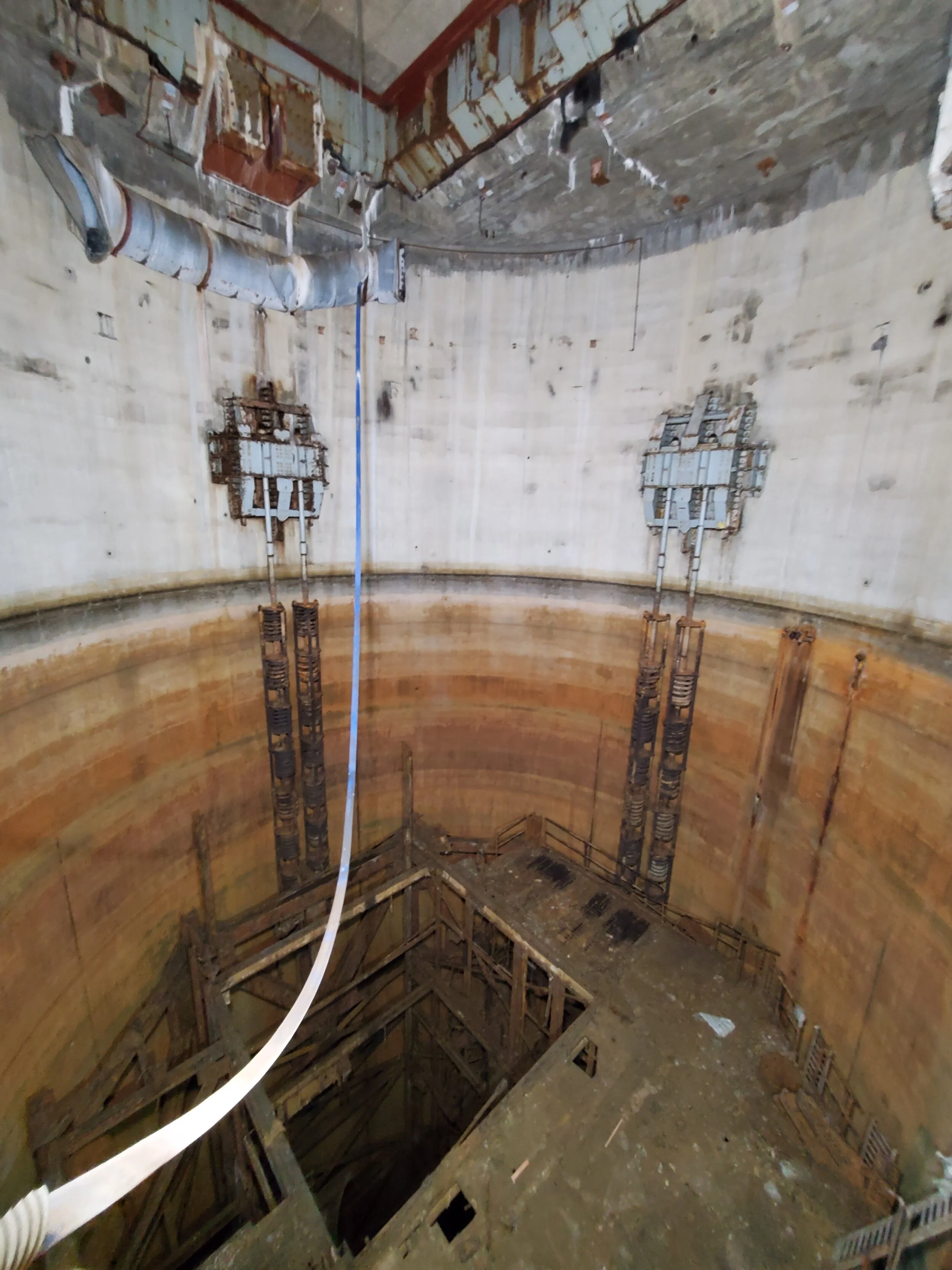 Steel cribbing for the missile was held up by large springs on the walls to protect against earthquakes and blast shock