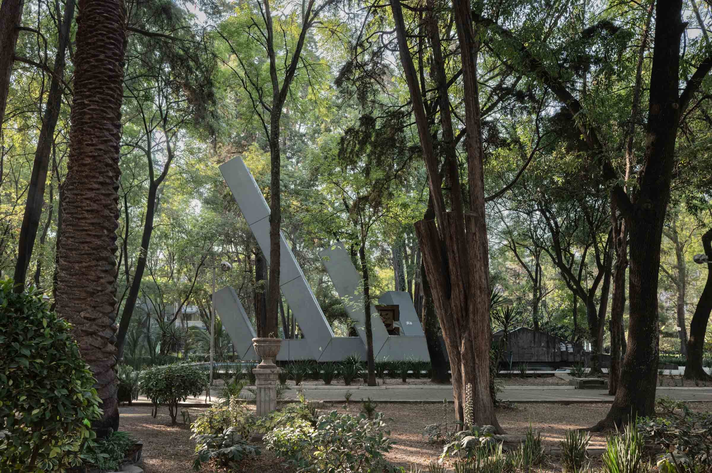 L1002623.jpg