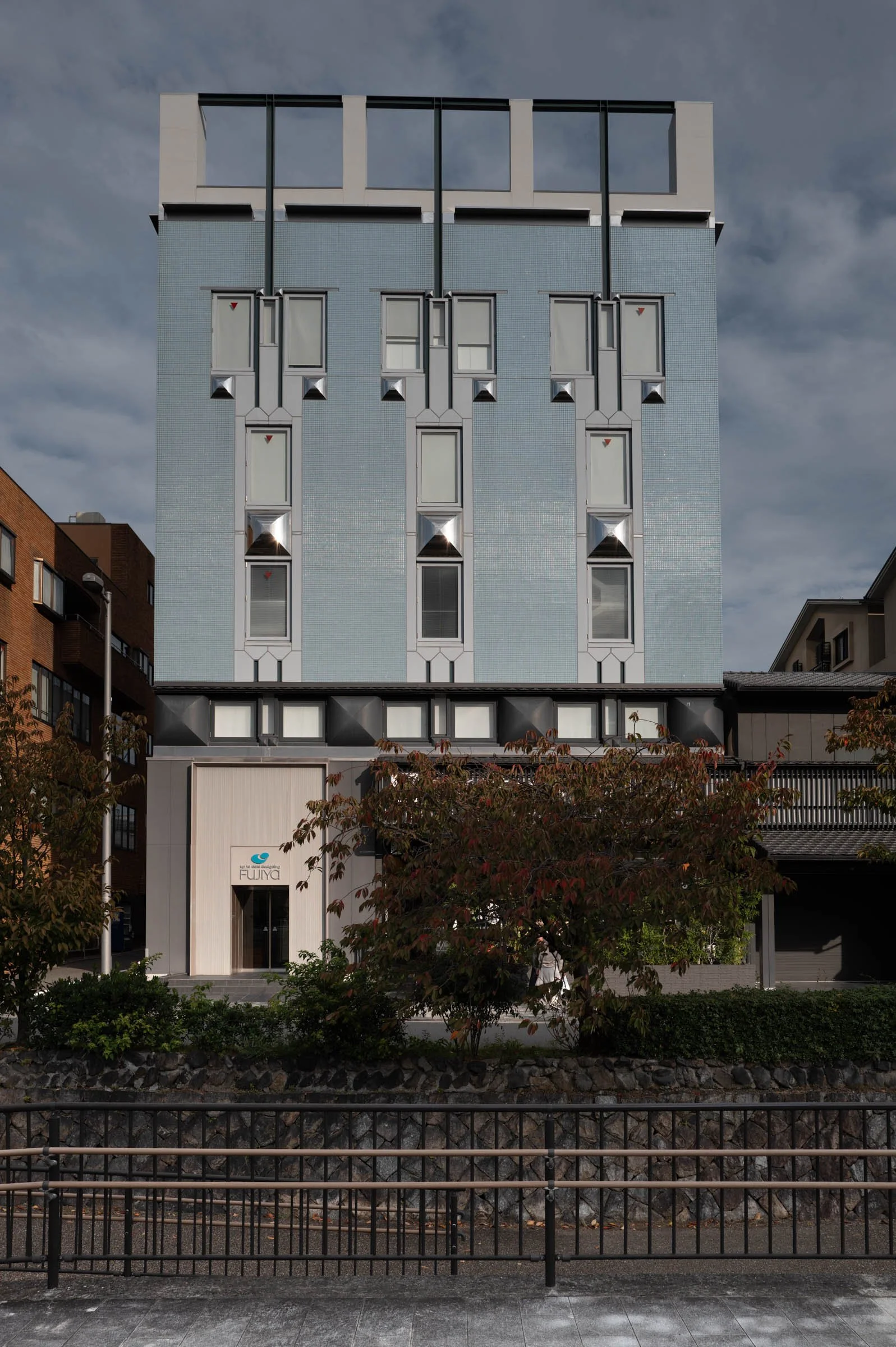 L1000705.jpg