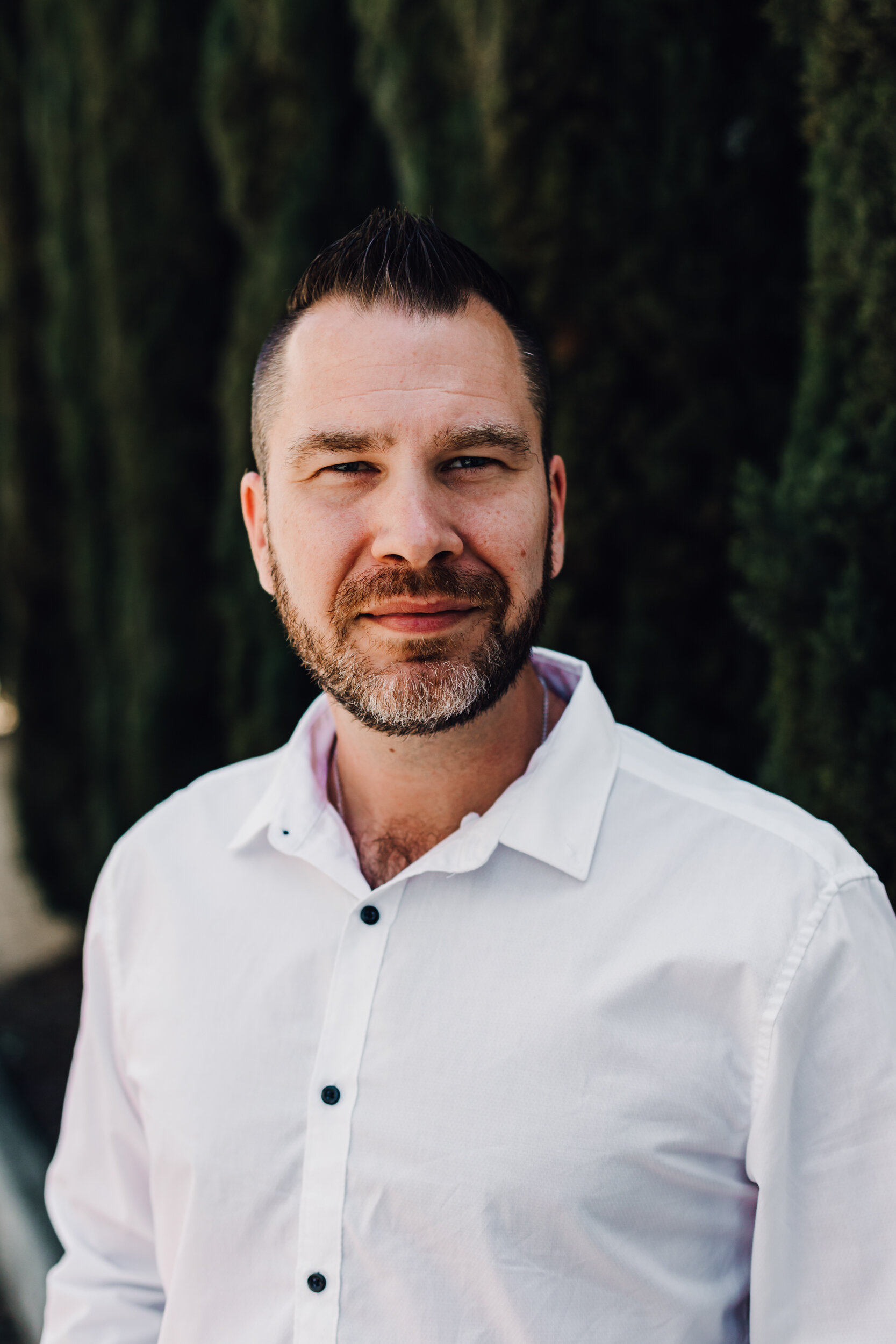 headshot-corporate-portrait-perth-business-linkedin-male-man