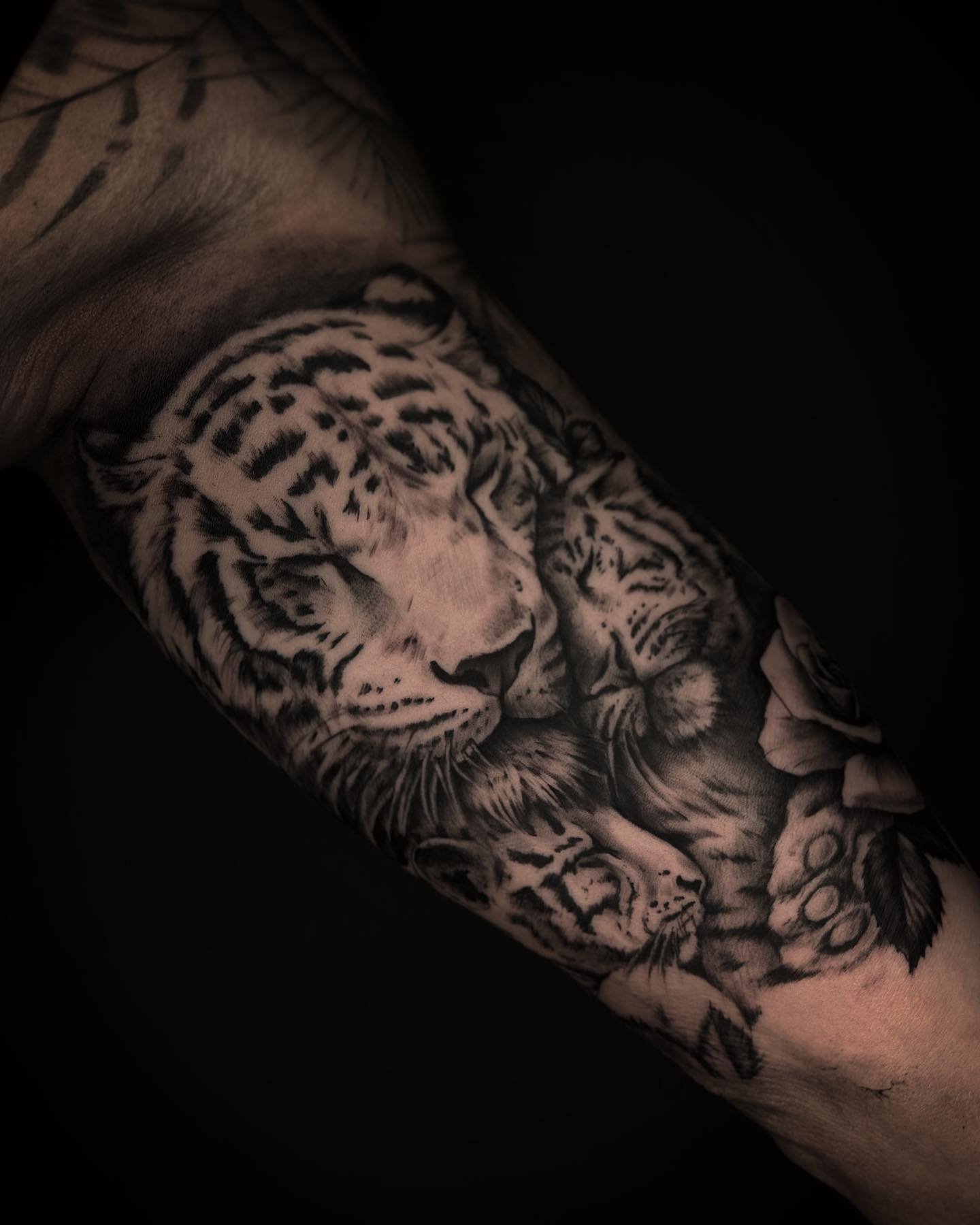 Tigress and cubs for @ryan.wallace.988 
.
.
.
.
.
#tigertattoo #tiger #tattoo #realism #realismtattoo