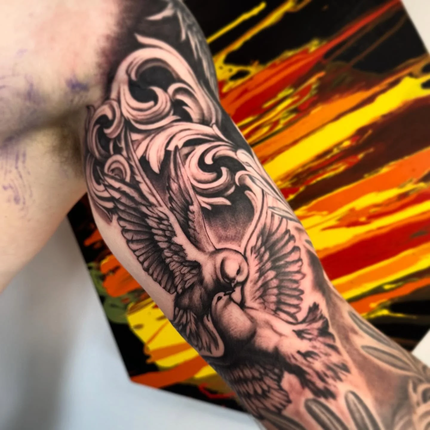 Like this post to be in to win a $100 voucher 🎉

@harvey_amende showed no signs of pain on this piece, inner biceps are a rough spot to get tattooed especially near the armpit.