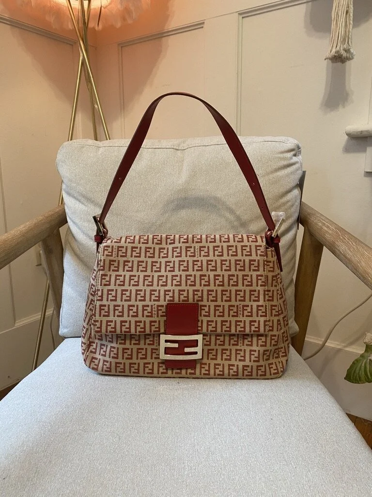 【関税&送料込】Fendi Mamma Baguette Small Jacquard Ff Fabri FENDI Mamma Baguette Bags Collection for Women | FENDI US