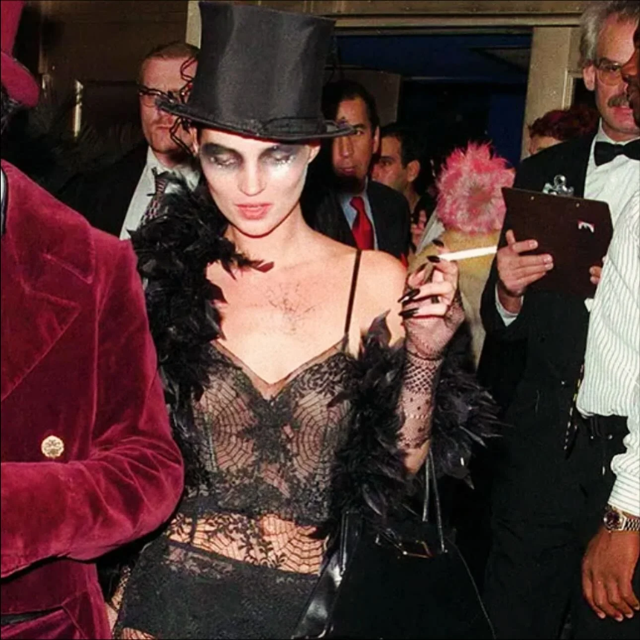 Kate Moss Halloween inspo 🖤👻

#katemoss #popculture