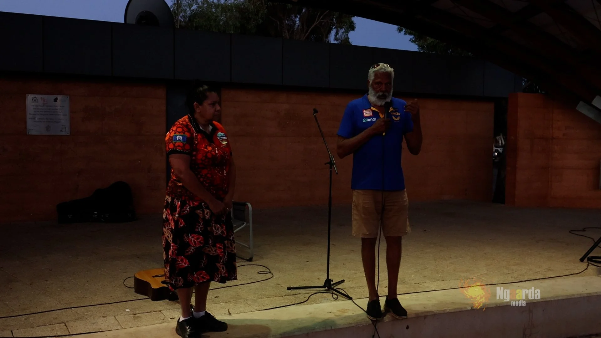 ERNIE DINGO'S VACCINATION TOUR OF WA