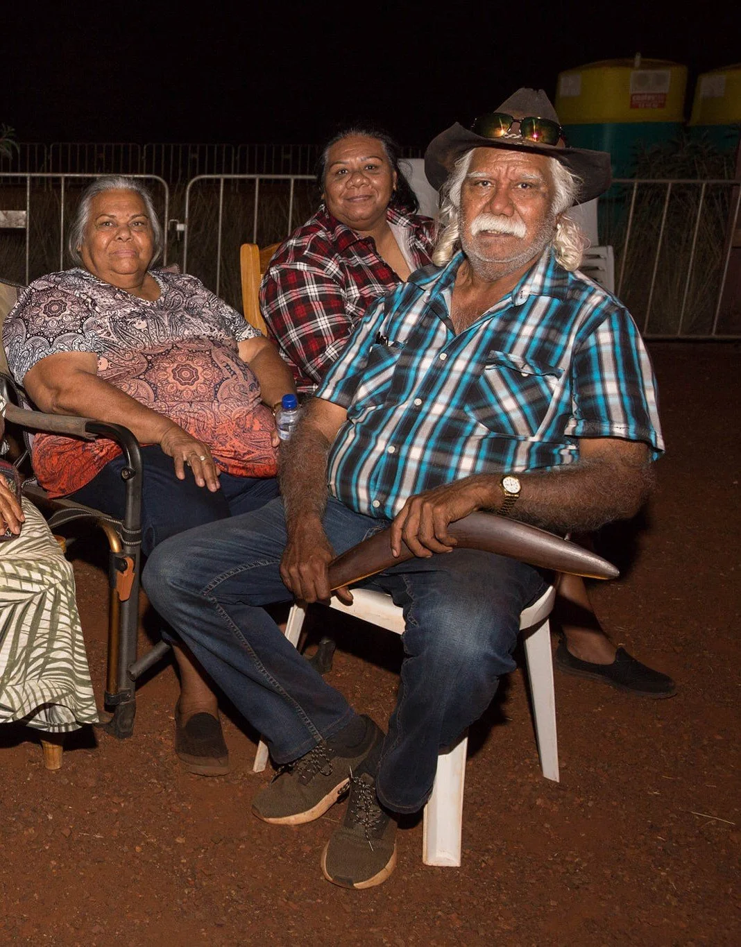 ELDER CALLS FOR ASBESTOS CLEANUP