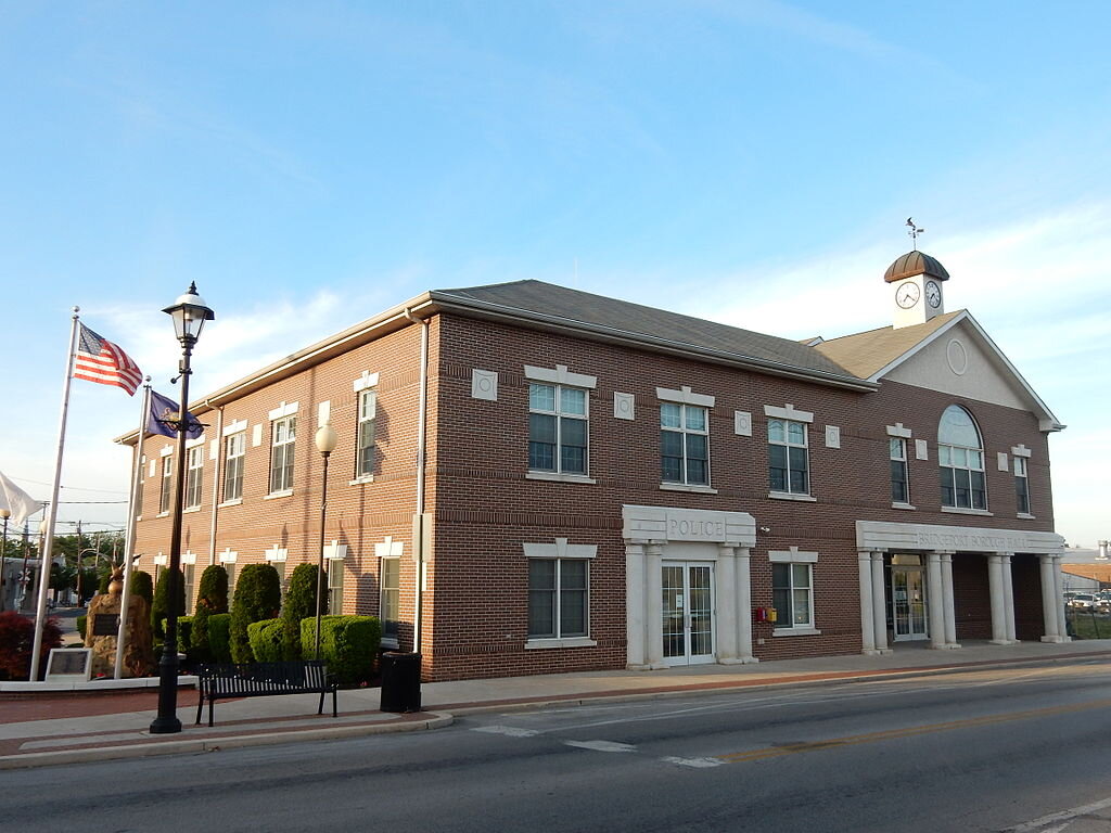 Bridgeport Flower Delivery — Long Stems Exceptional Floral Design in