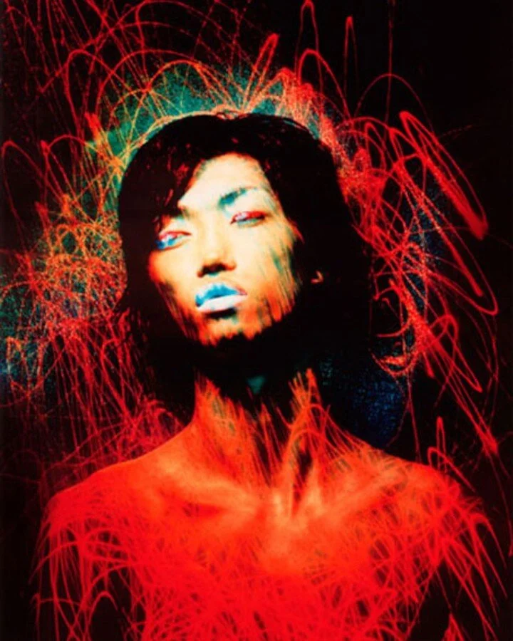 Light painting Patrick Rochon.

&quot;From light writing to extreme exposures, light graffiti, also known as light painting, takes what you think you know about graffiti and turns it on its head. 

This ephemeral approach to art and expression uses t