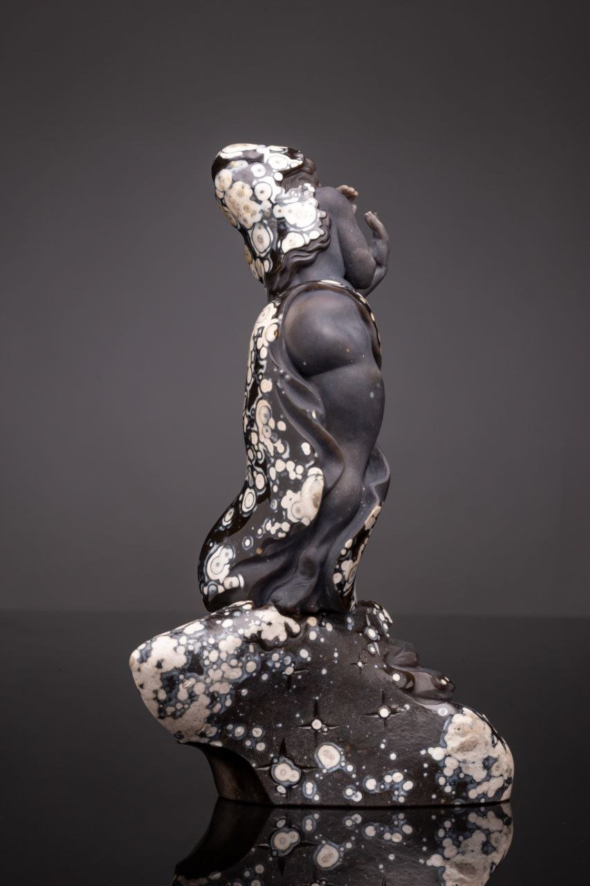 Snow in Delhi Sculpture-2-gemsandcarvings.com