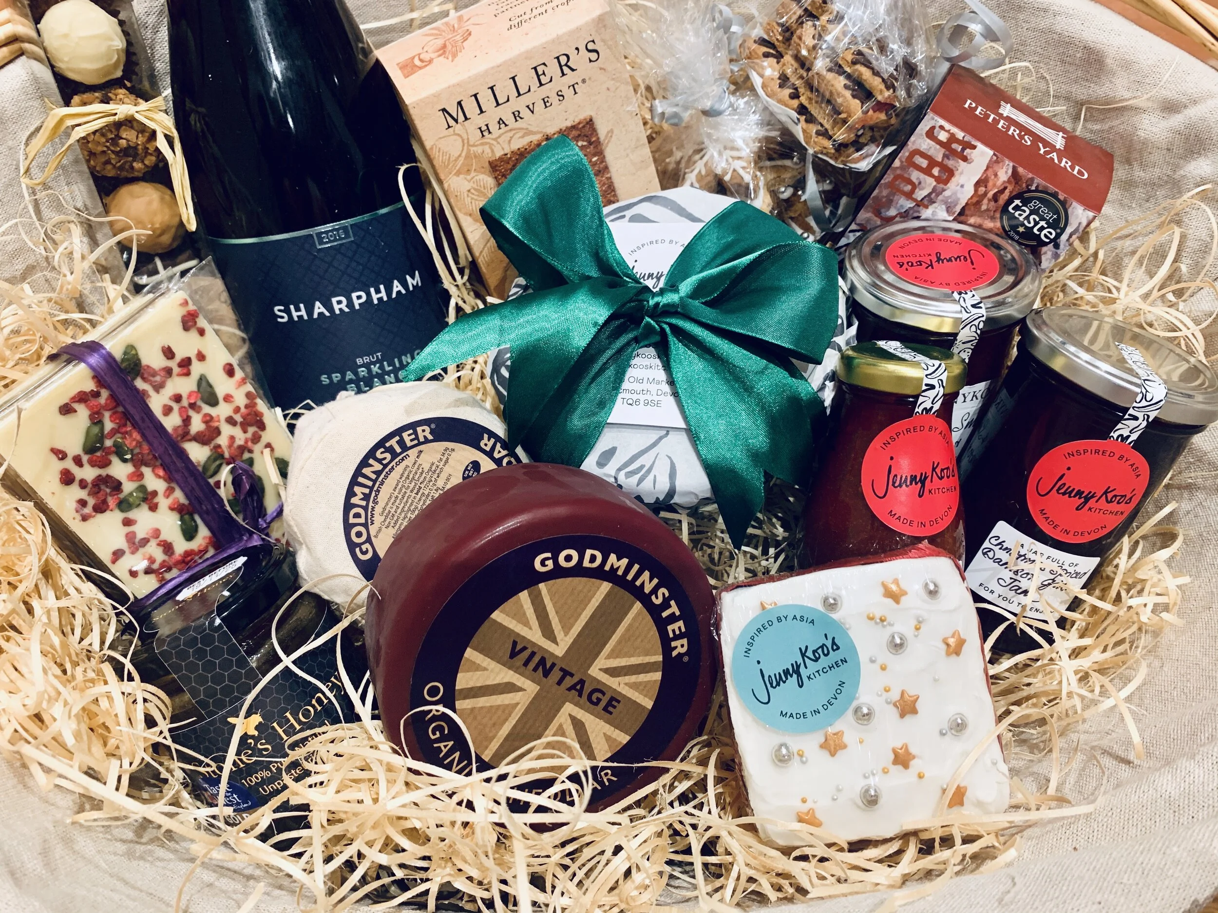 Bespoke Christmas hamper - Medium