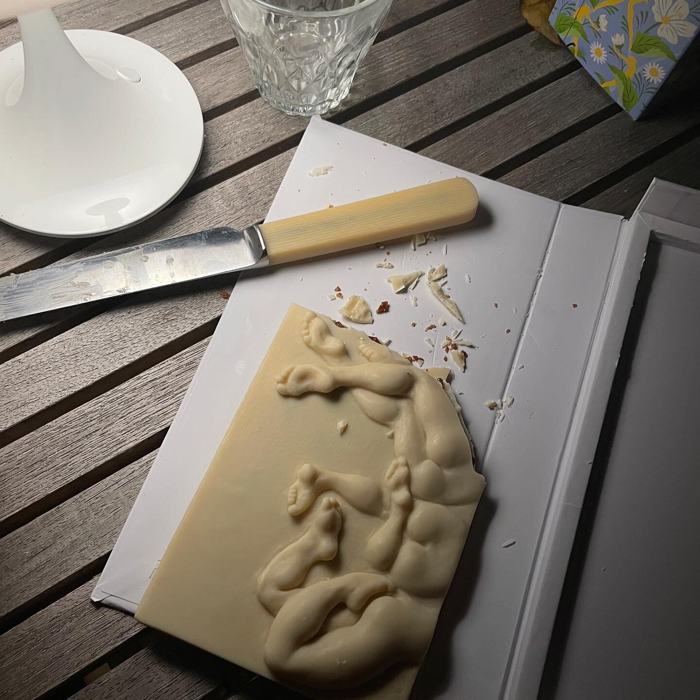 Happy Easter everyone. Make sure you eat enough chocolate
🍪🍩🍫🤍

White chocolate sculpture with almonds &amp; caramel inside