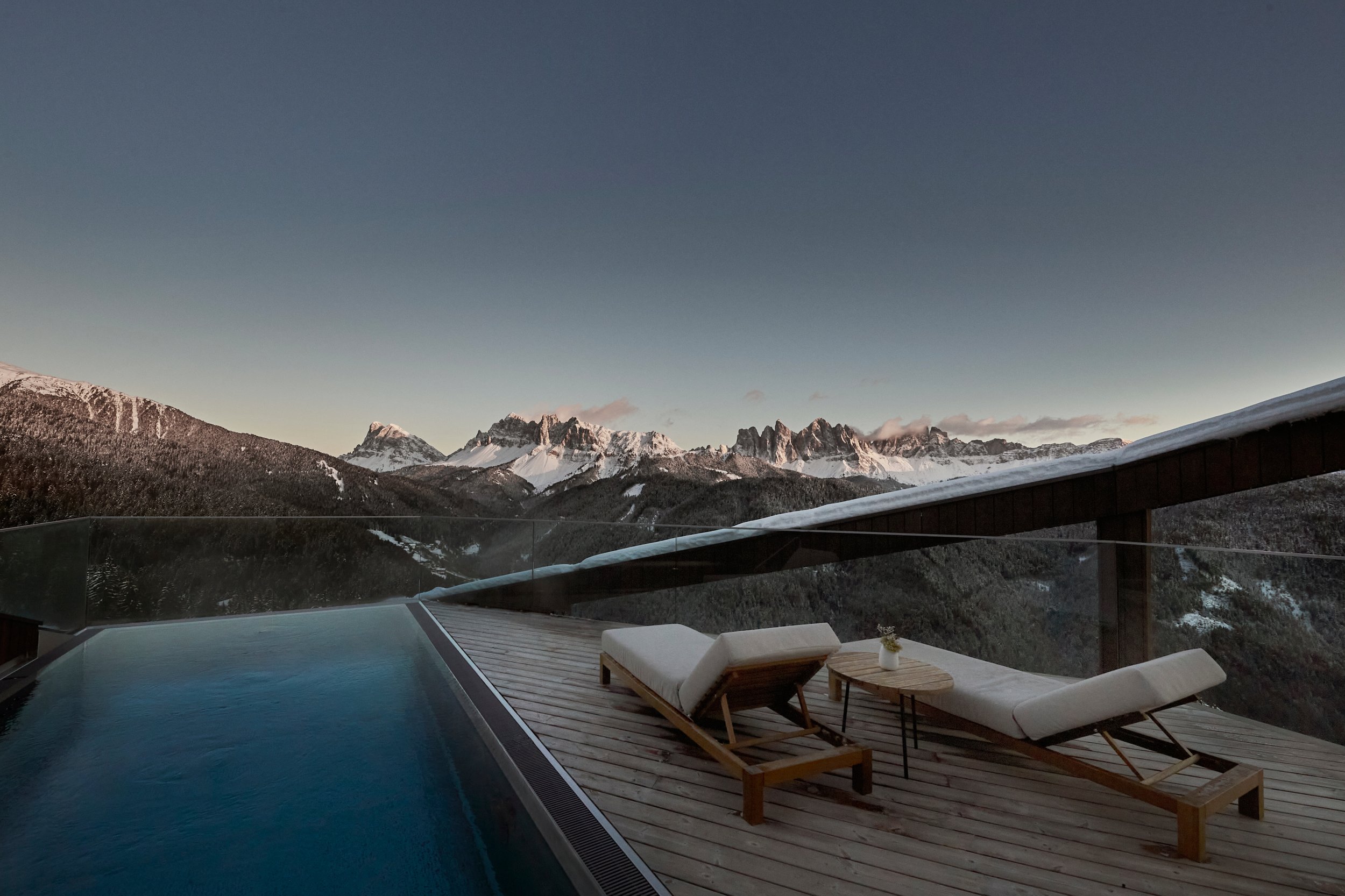 Italy Dolomites - FORESTIS-Penthouse-Pool.jpg