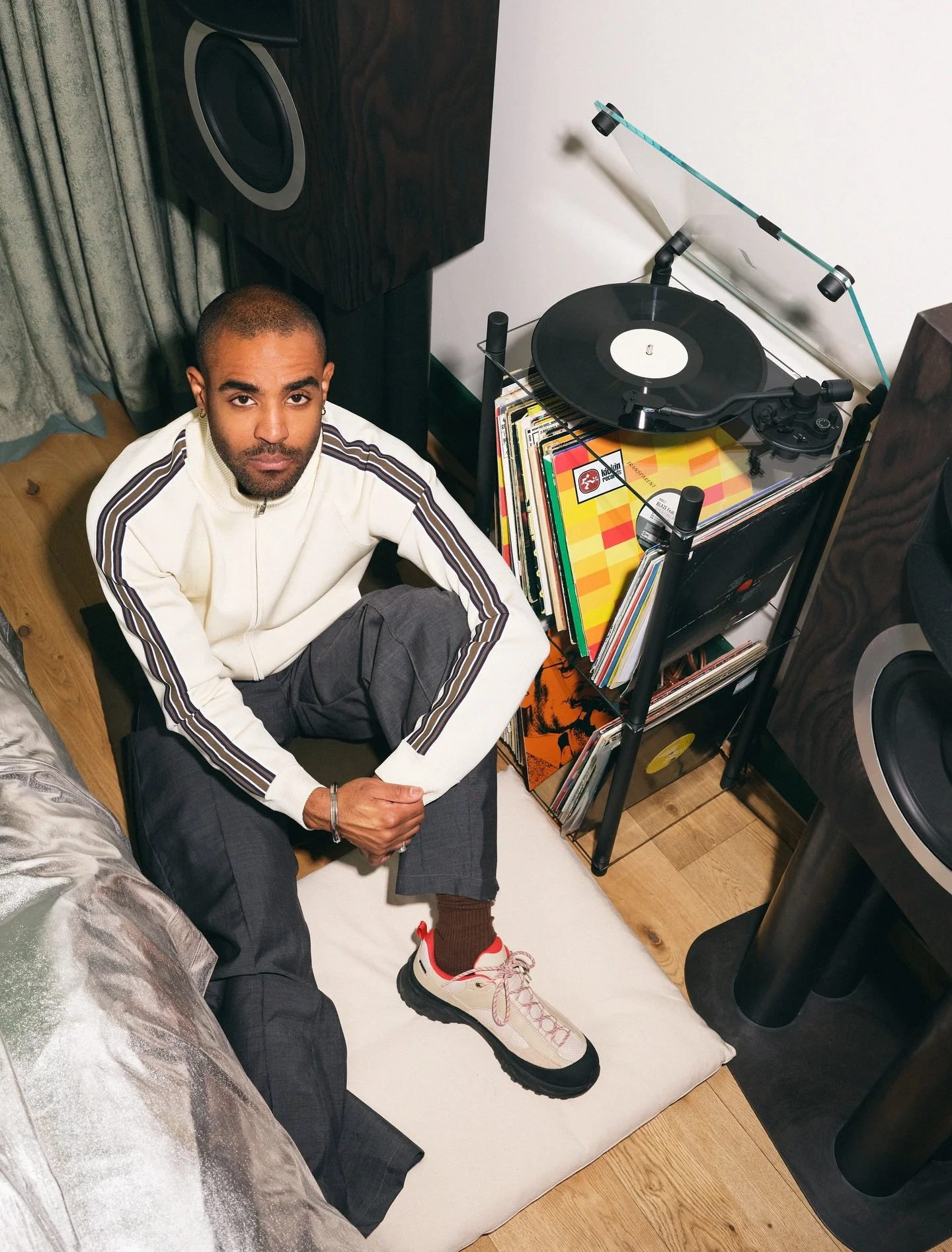 So excited to share @TheJulyHotels London Victoria&rsquo;s brilliant &ldquo;Unlocked by&rdquo; initiative&nbsp;is now live!&nbsp;

For a limited time only, stays have been reimagined through the lens of three London Tastemakers.

Chef @ellies.table, 