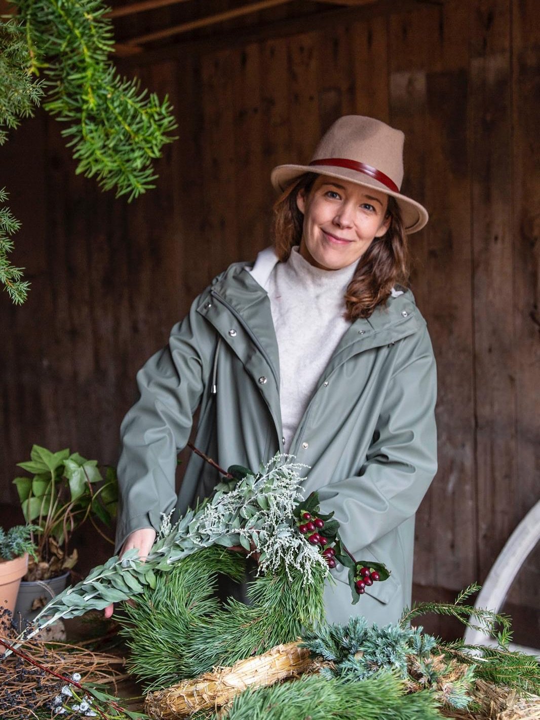 Christmas magic awaits at Billn&auml;s G&aring;rd!&nbsp;🇫🇮

Throughout November &amp; December, @billnas_gard&rsquo;s rustic charm increases tenfold.🎄

Explore the local ironworks village, see snow-dusted cottages, meet charming donkeys, and enjoy