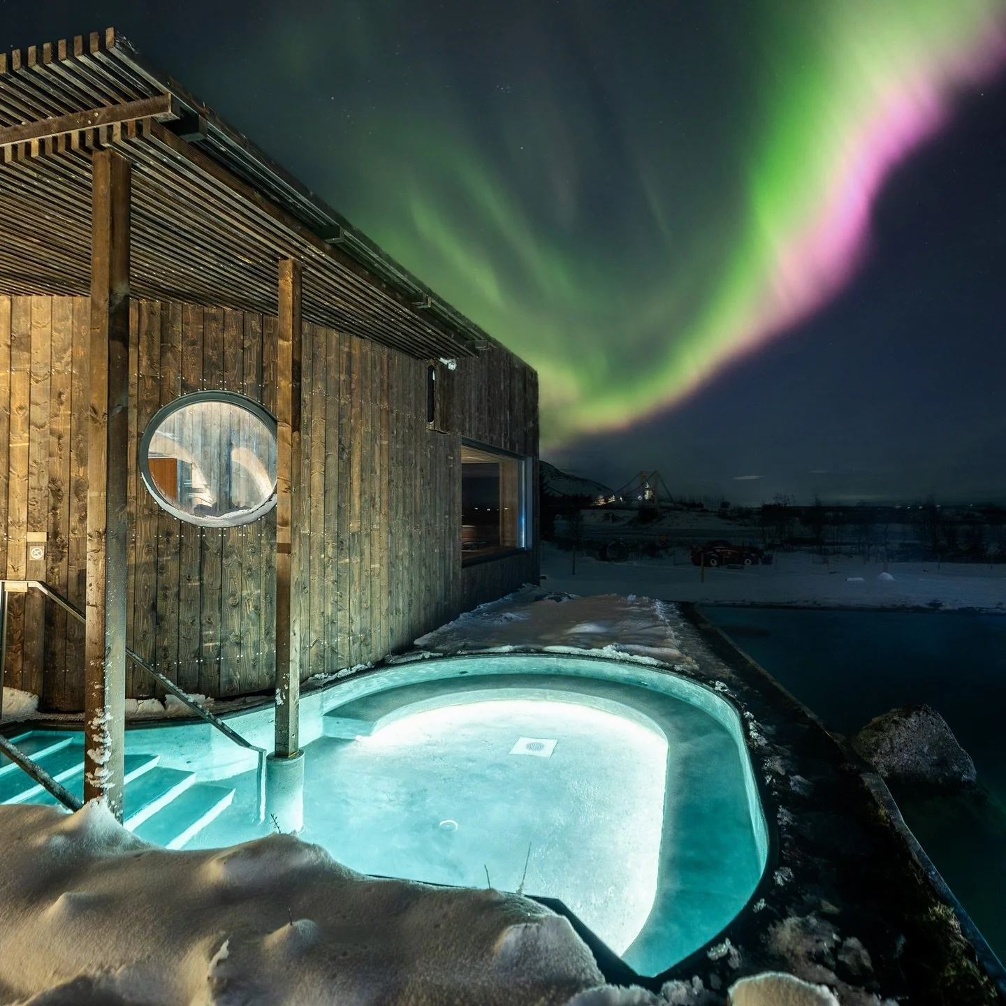 Did you know the solar maximum is making this winter the most spectacular aurora season until ✨2037✨? 

Float in the outdoor pools at @laugaraslagoon, under Iceland&rsquo;s brightest Northern Lights in a decade.

This newly-opened geothermal sanctuar