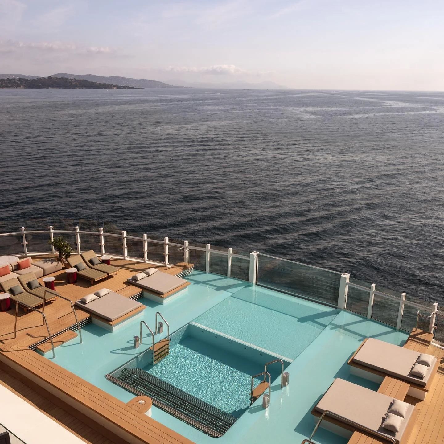 While most travel advisors focus on destination accommodation, @cartologytravel reimagines the entire journey. ⚓️

Kathy and Justin&rsquo;s team specialise in curating experiences aboard vessels like @ritzcarltonyachtcollection, @fourseasonsyachts, @