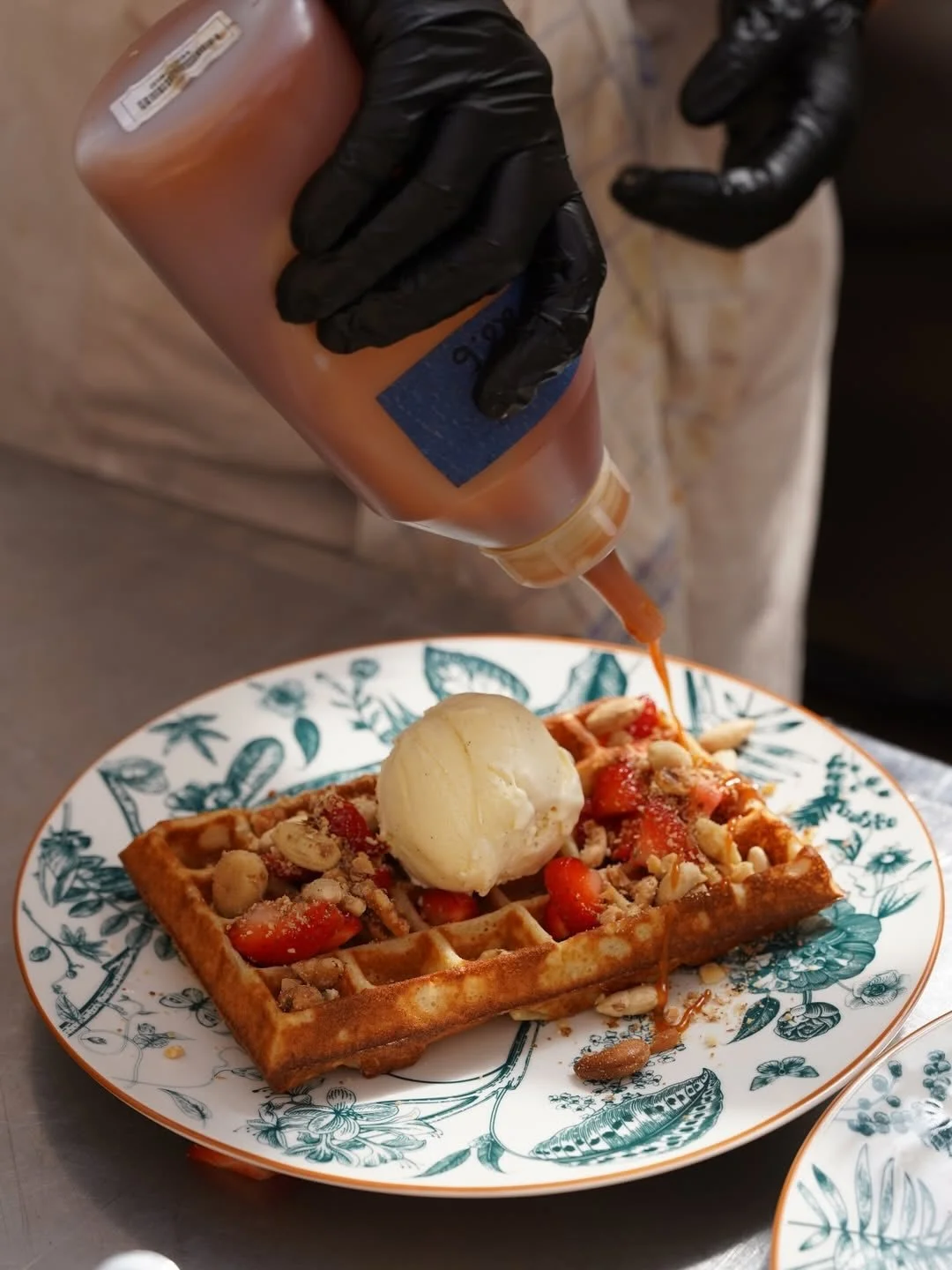 The waffle irons are warmed up &amp; the bubbles are chilling&hellip;

Waffles &amp; Bubbles is back at @billnas_gard! 🇫🇮🧇🥂

Tania &amp; Chris are reopening their beloved kiosk this week, celebrating their precious childhood memories all spring a