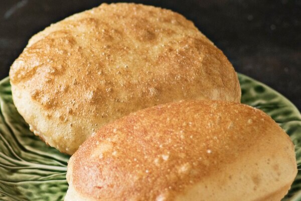 Puffed-Poori-Simple.jpg