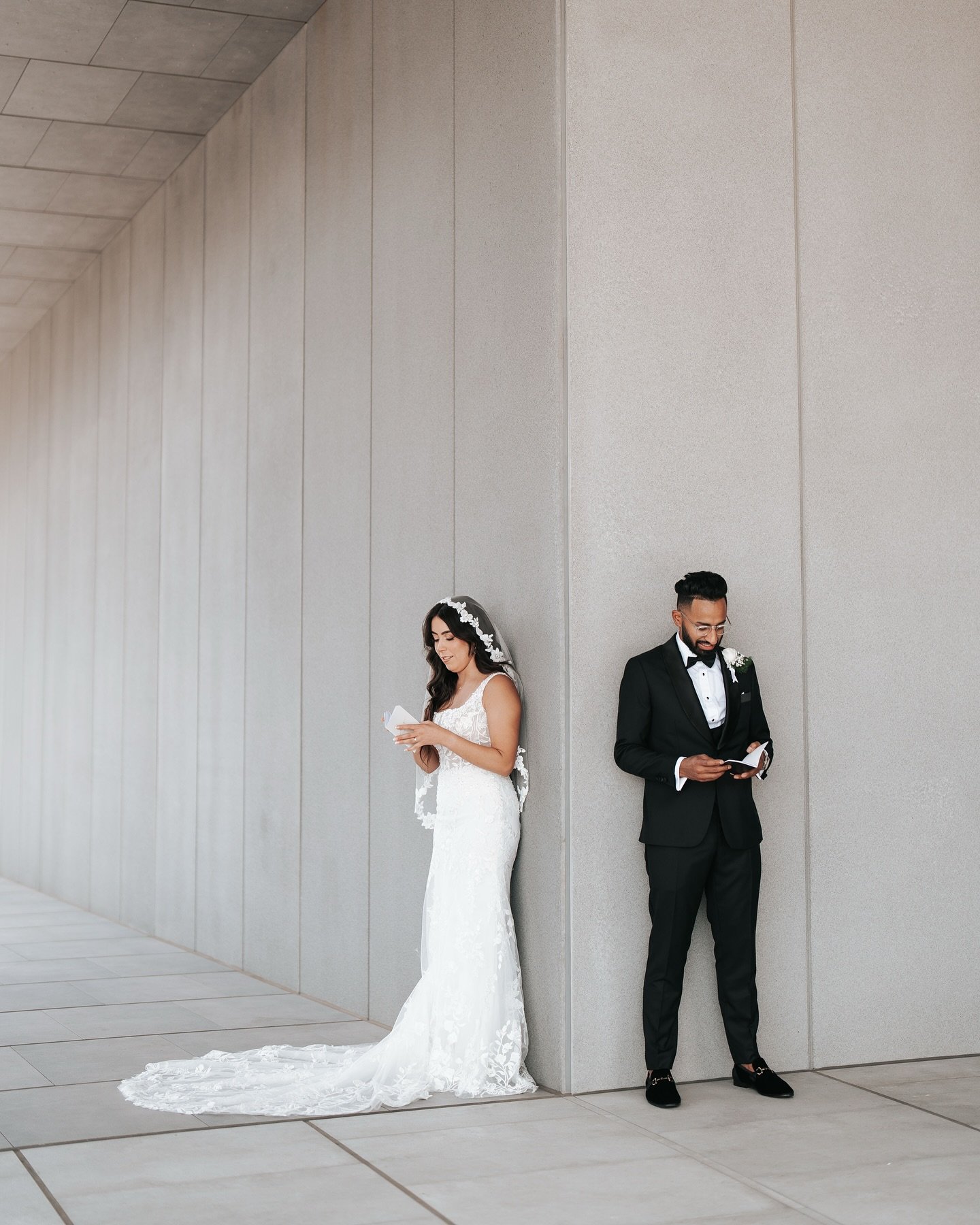 If these private vows aren&rsquo;t GIVING love, then we don&rsquo;t know what is 🥹🤍

Iliana + Tibin 💍

Vendors

Photography by @black.iris.photos 
@veilandvinecoordination 
@halloflightsevents
@bluefiretotalcatering
@outspokenvisions 
@jaynicolear