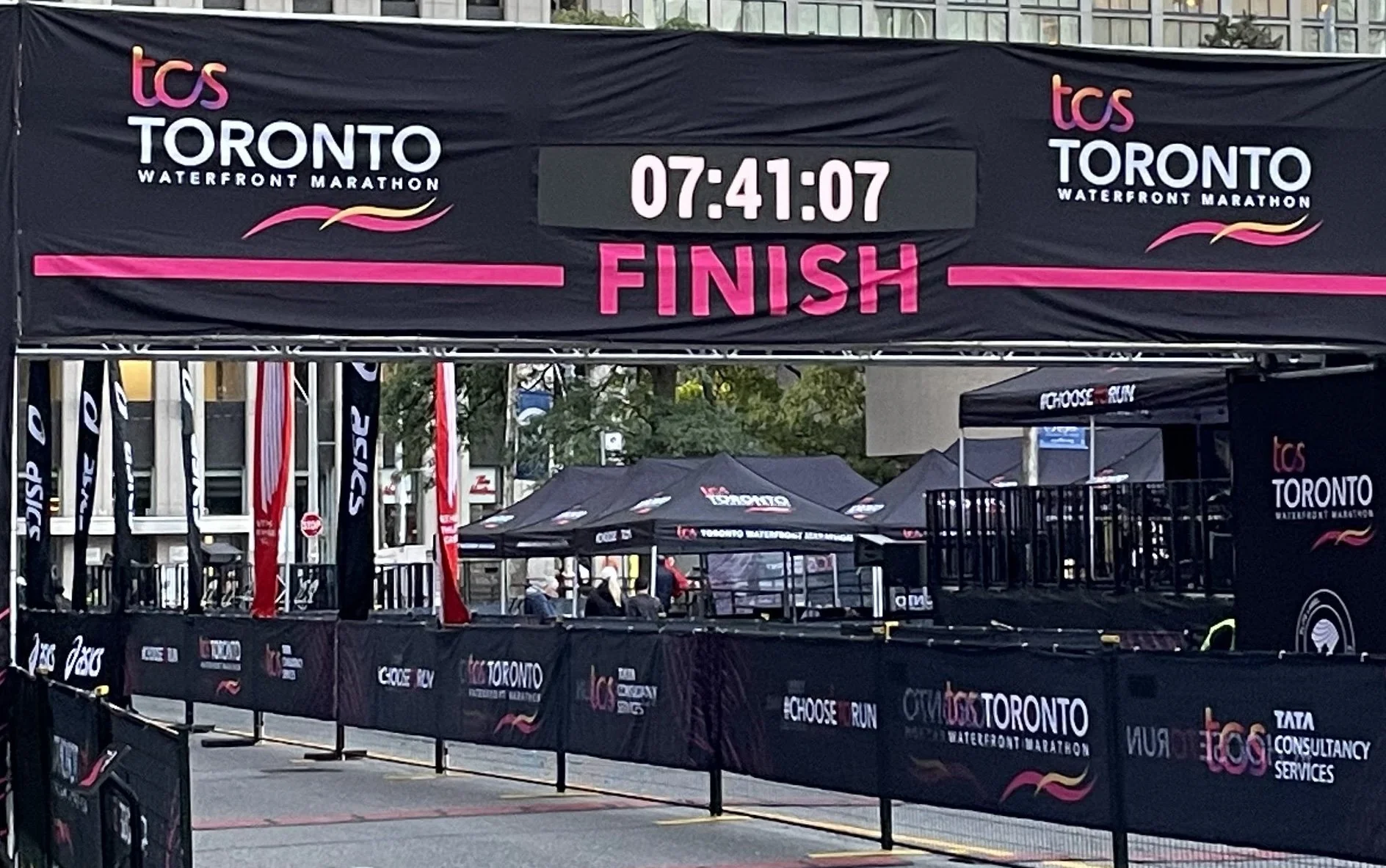 Join the Dyslexia Canada team at the TCS Toronto Waterfront Marathon 5K