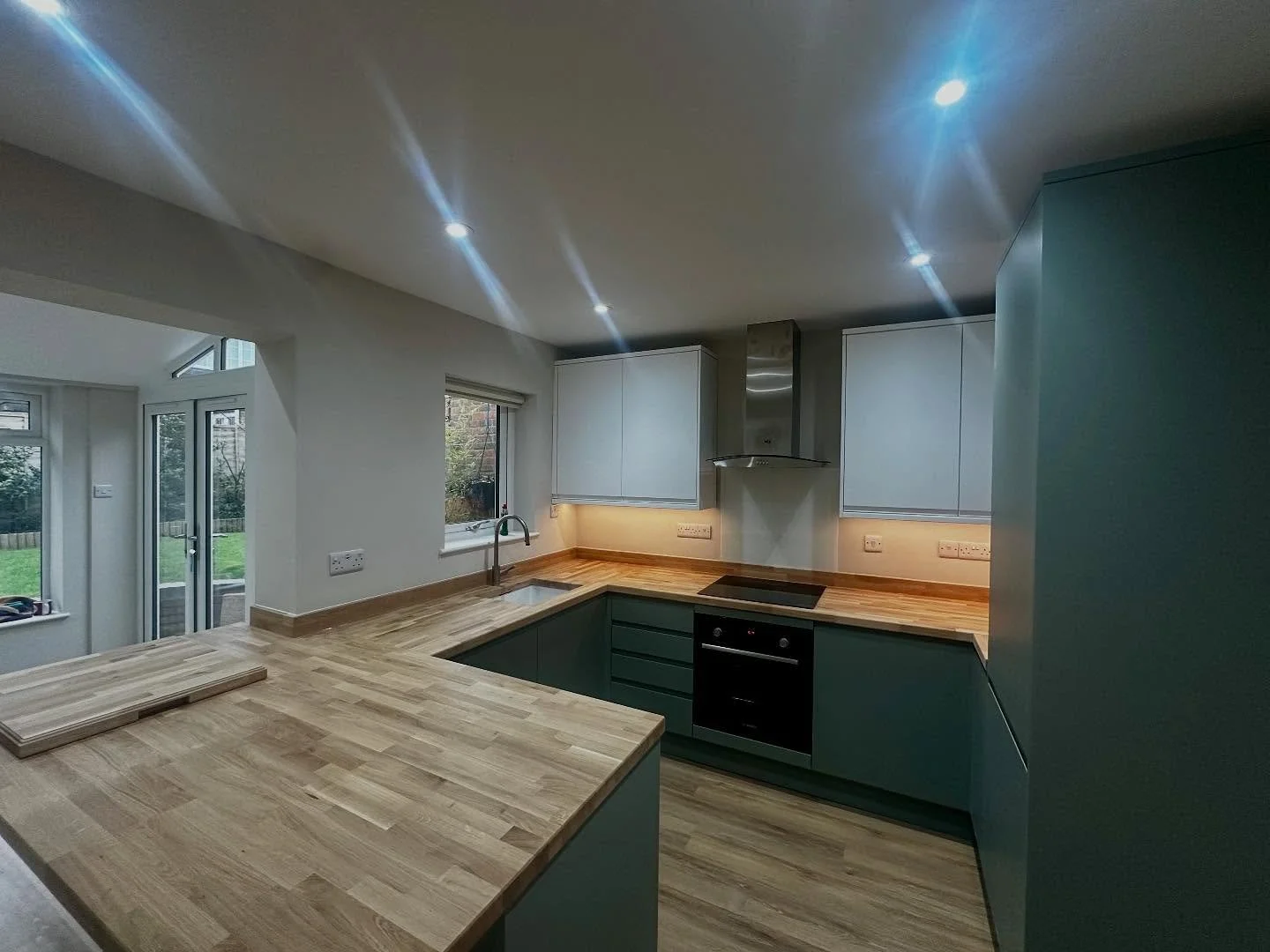 Green & white kitchen 2.jpg
