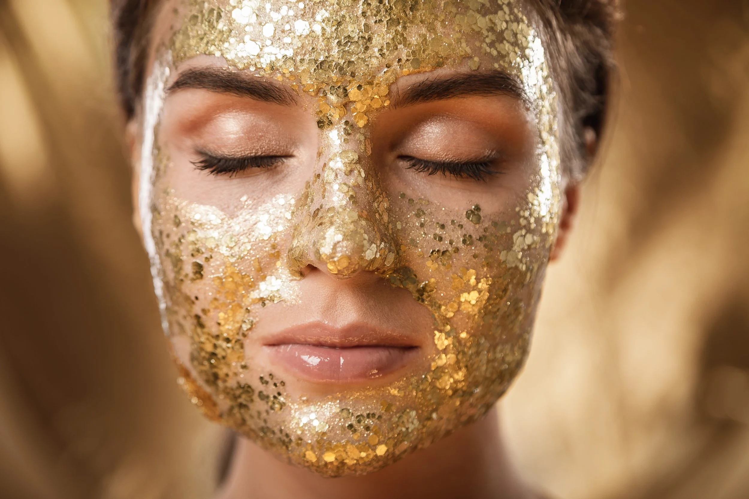 CLEOPATRA Gold Bliss Facial (60 minutes)