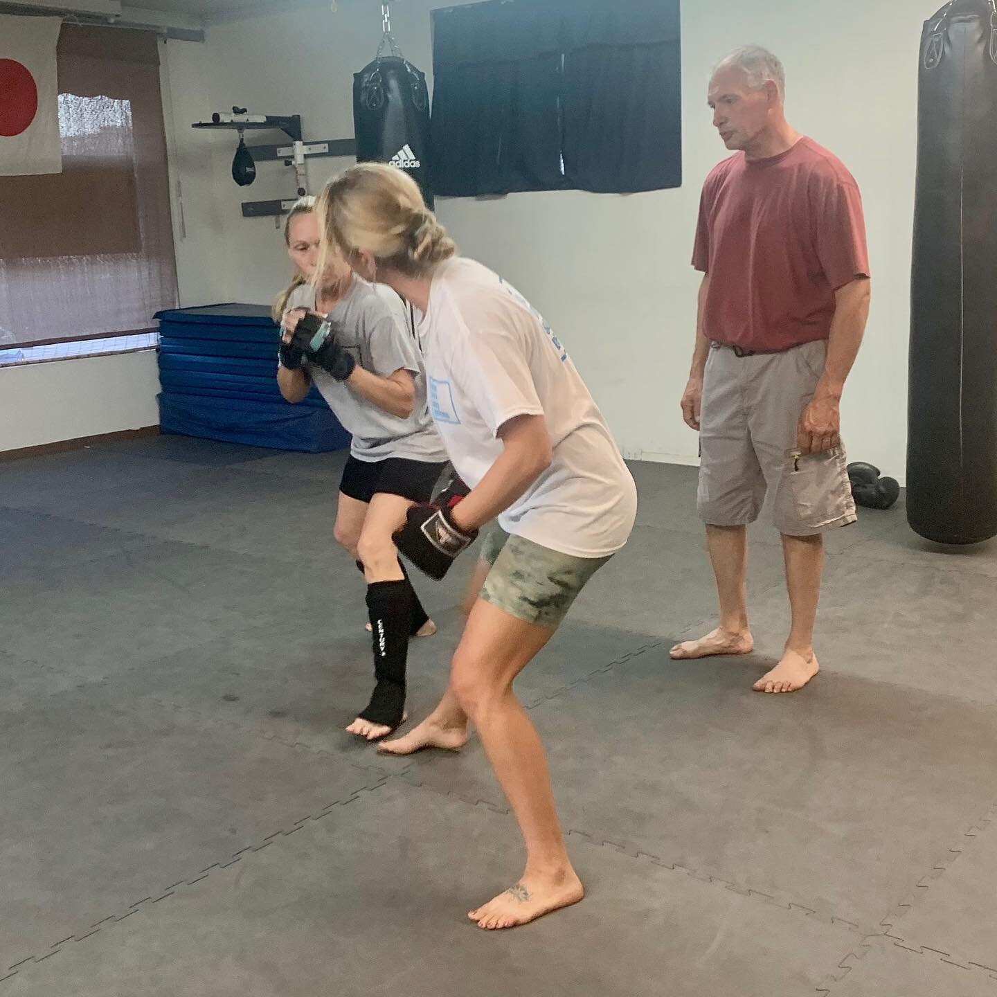 An evening of sparring practice at the dojo! 🥊 

Interested in our classes? Send us a DM or contact us at steelcityselfdefense@gmail.com! 🥊 

#steelcityselfdefense #pueblo #pueblocolorado #puebloshares #selfdefense #selfdefensepueblo #selfdefensecl